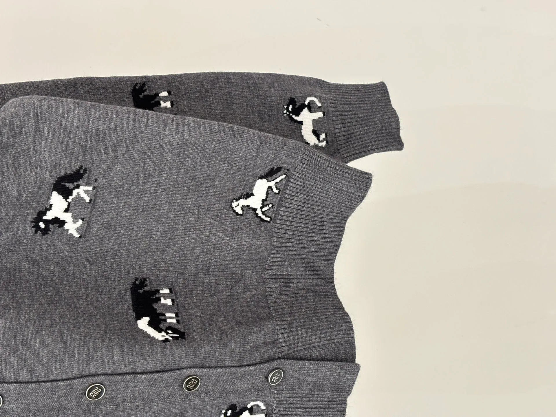 Джемперы И Свитеры Женские Miu Miu 548607