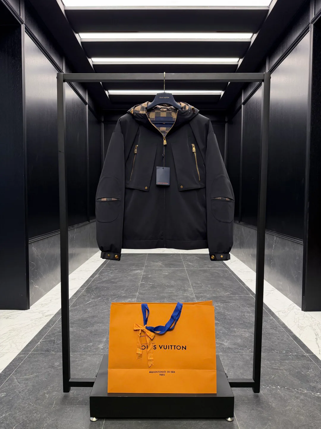 Куртки И Пуховики Мужские Louis Vuitton 250464