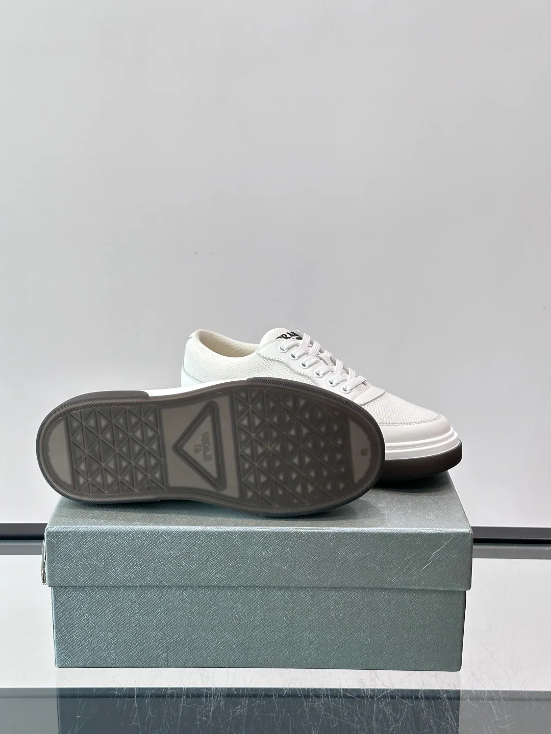 Кроссовки Мужские Prada 17913724