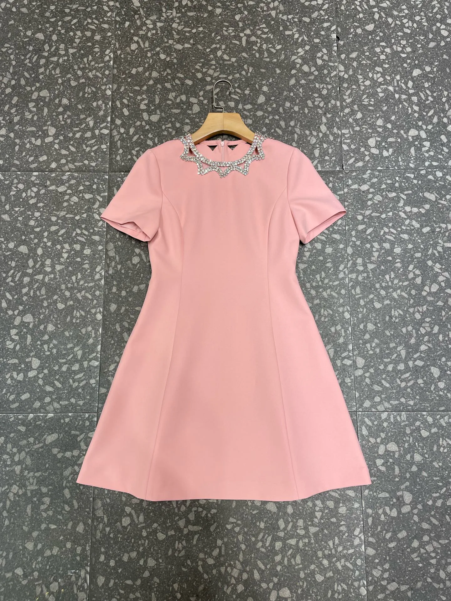 Платья Женские Valentino 23097