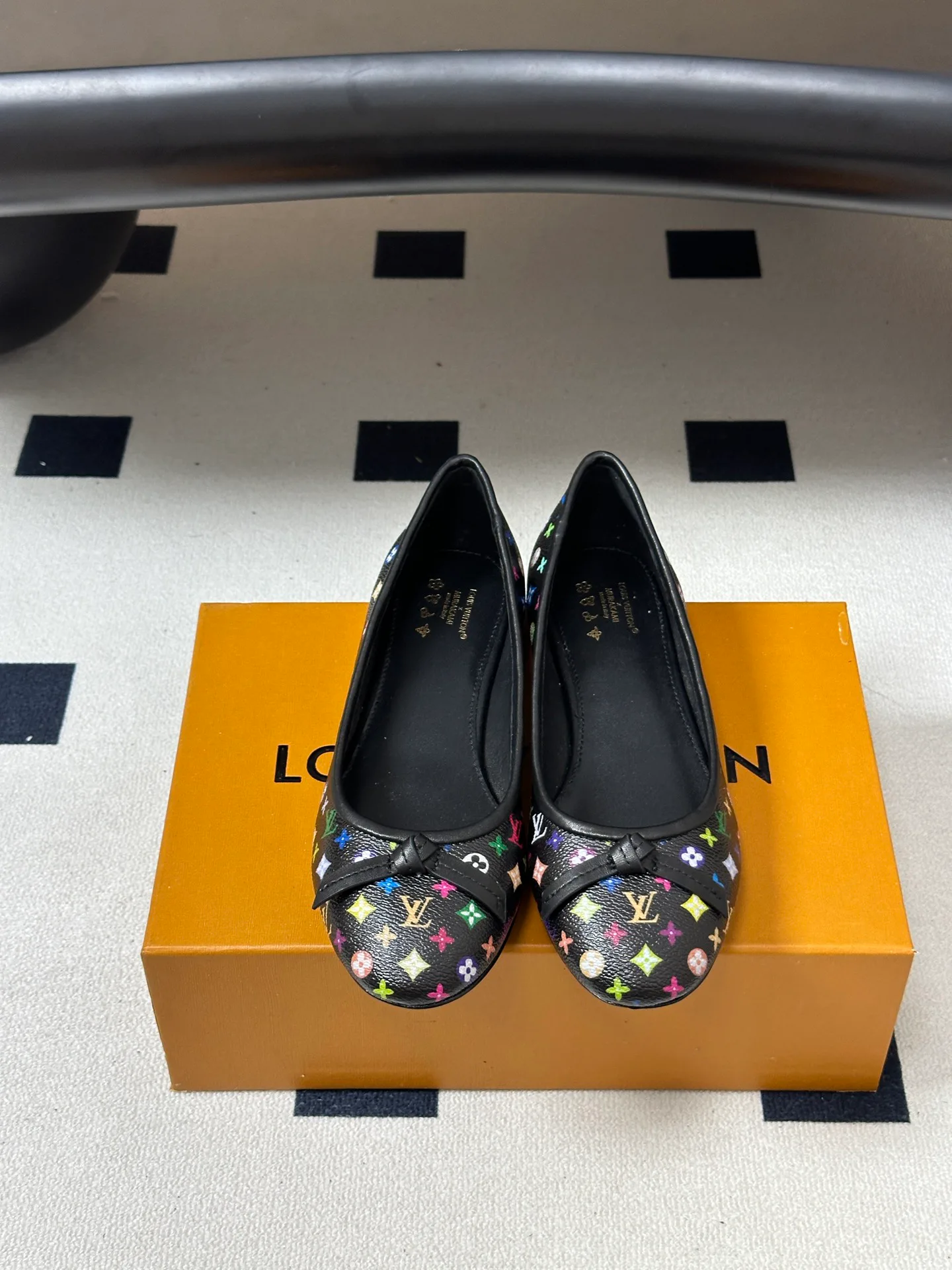 Балетки Женские Louis Vuitton 18049409