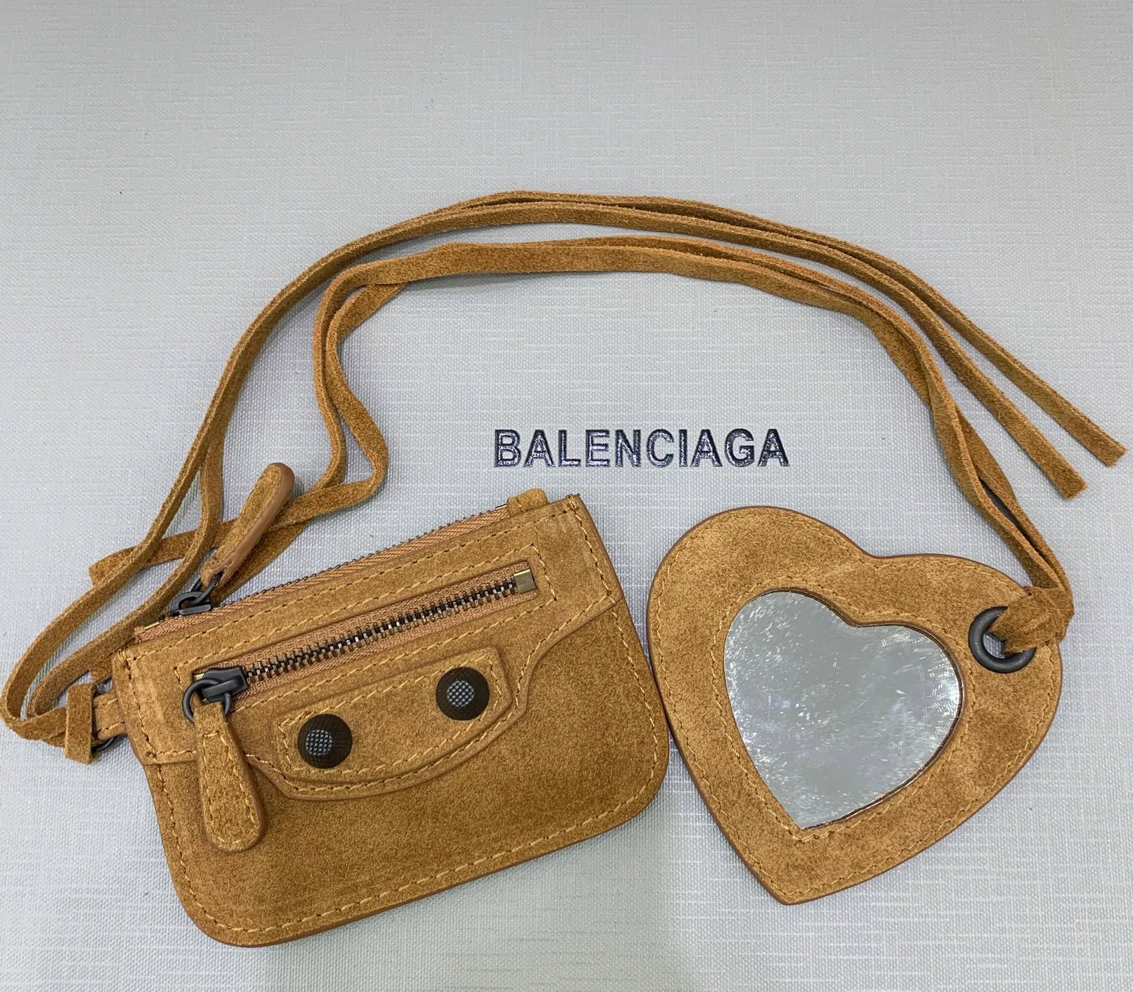 Сумки На Ремне Женские Balenciaga 750438