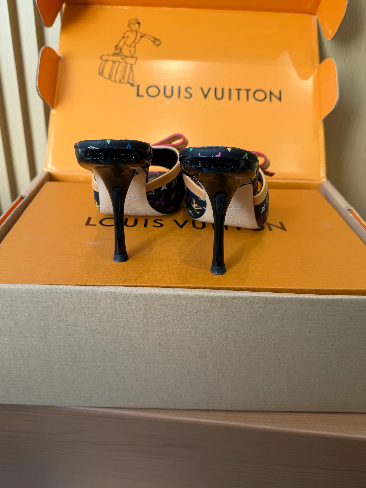 Туфли Женские Louis Vuitton 5241795