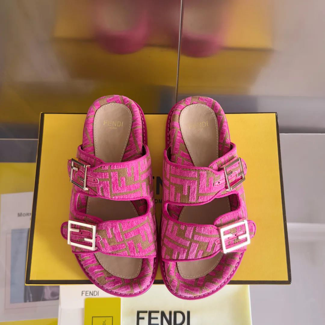 Шлепанцы Женские Fendi 34481