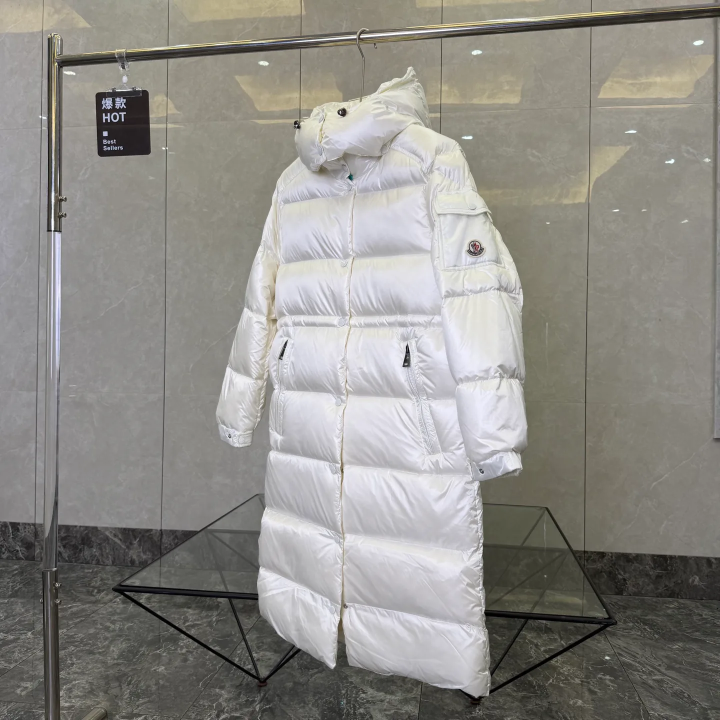 Куртки И Пуховики Женские Moncler 17923585