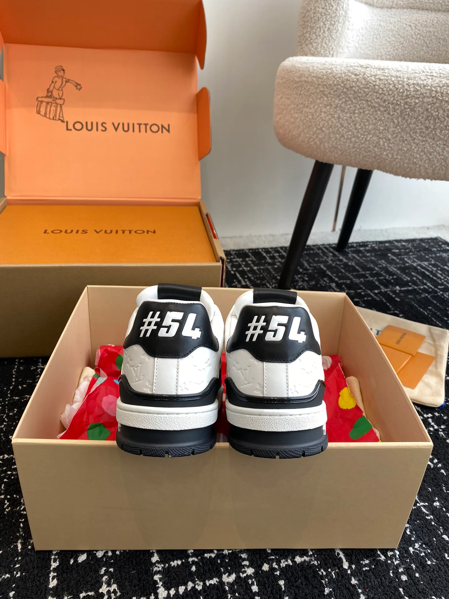 Кроссовки Женские Louis Vuitton 5790878