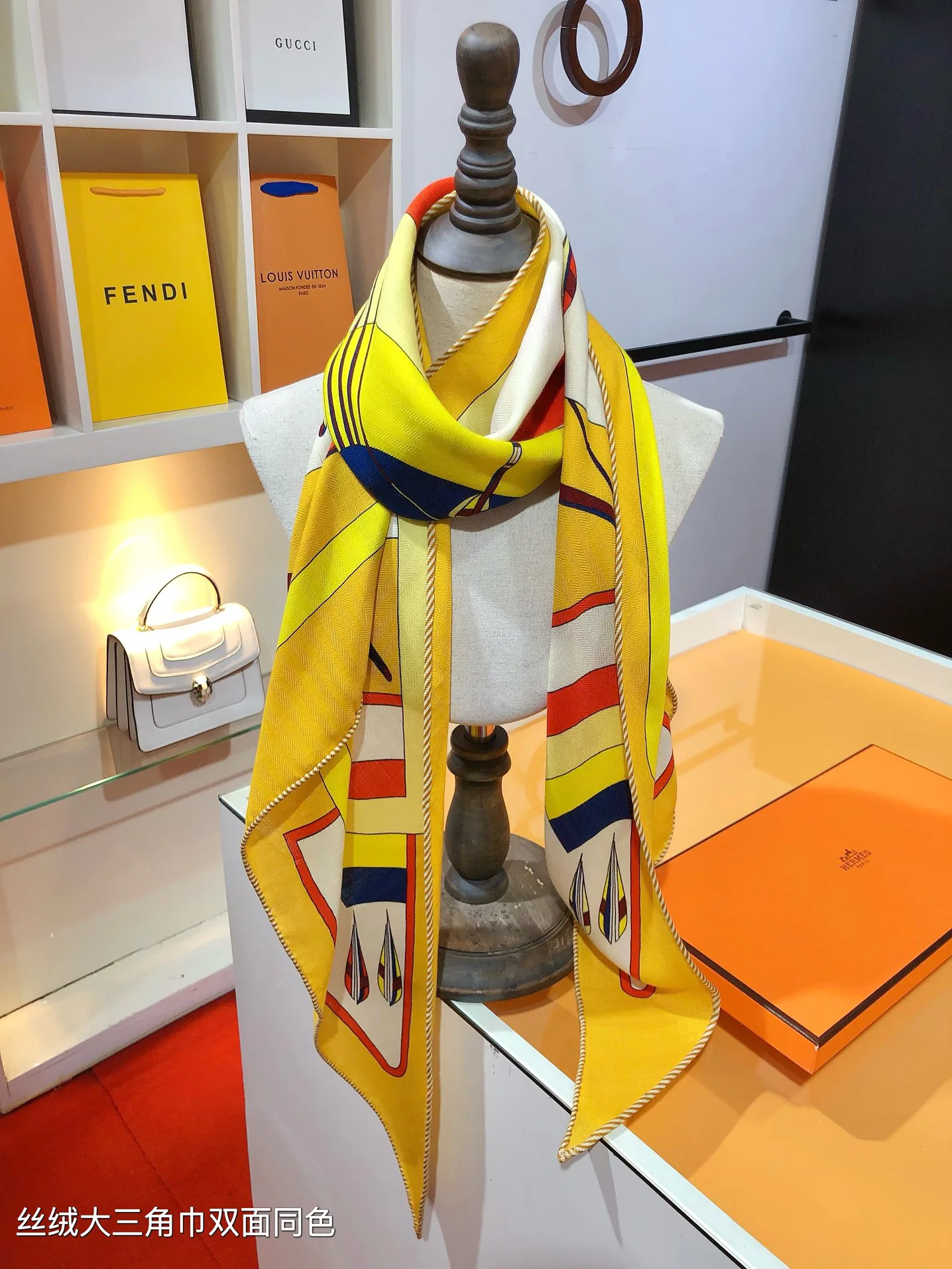 Платки Hermes 13094358