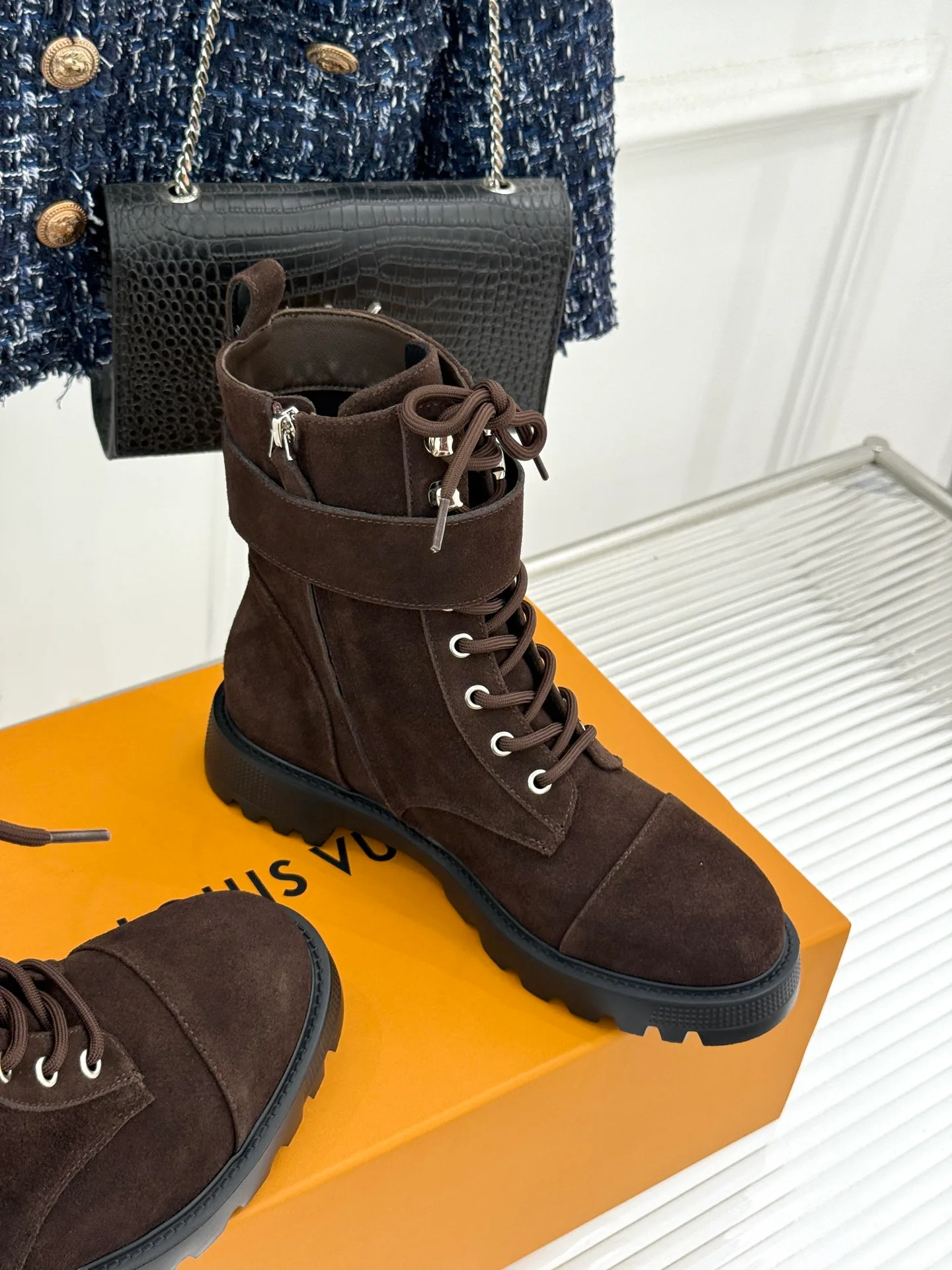 Ботинки Женские Louis Vuitton 19706857