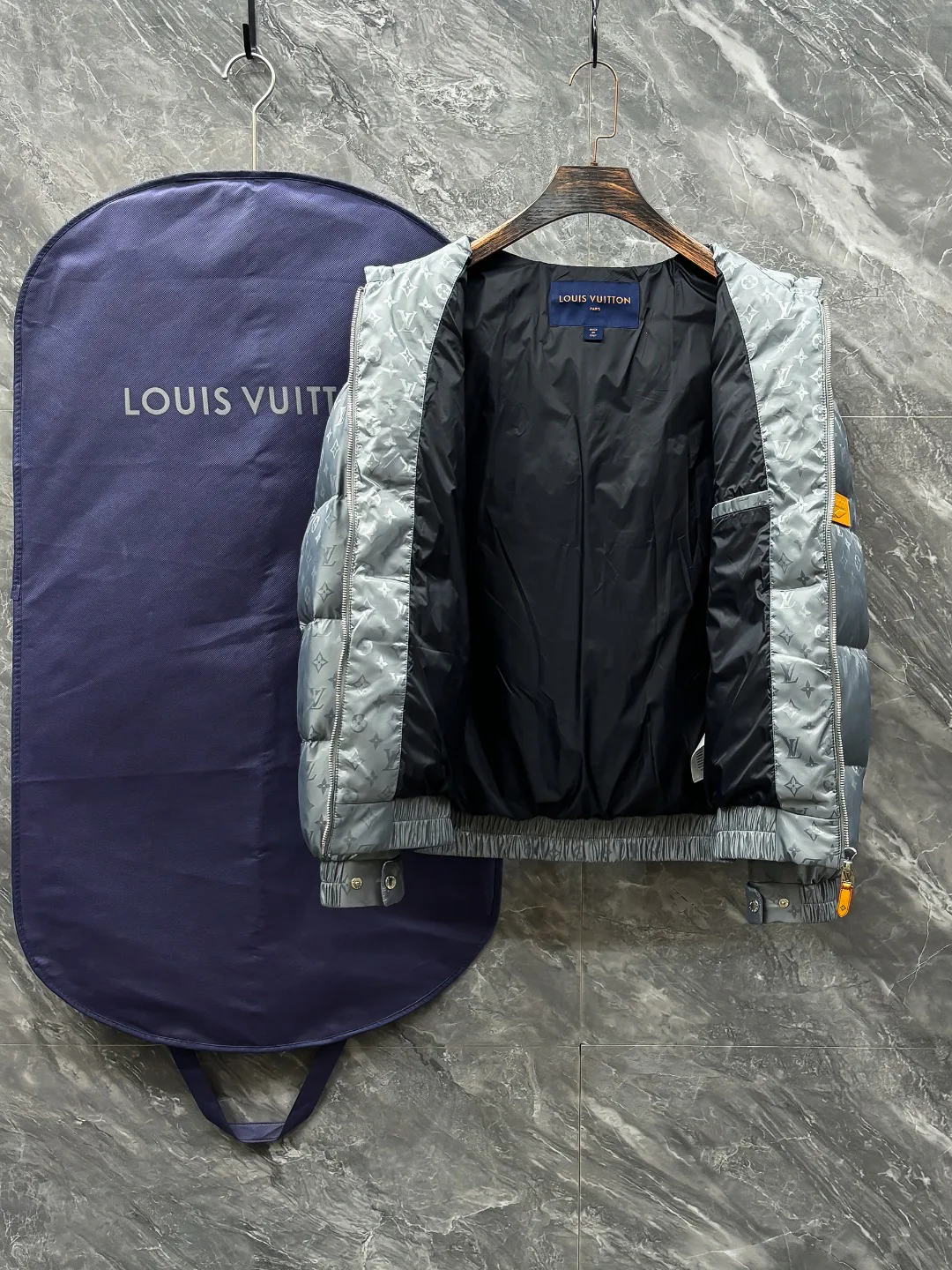 Куртки И Пуховики Мужские Louis Vuitton 132327