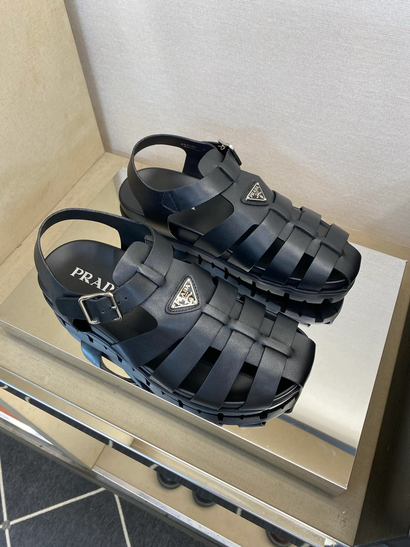 Сандалии Мужские Prada 15326382