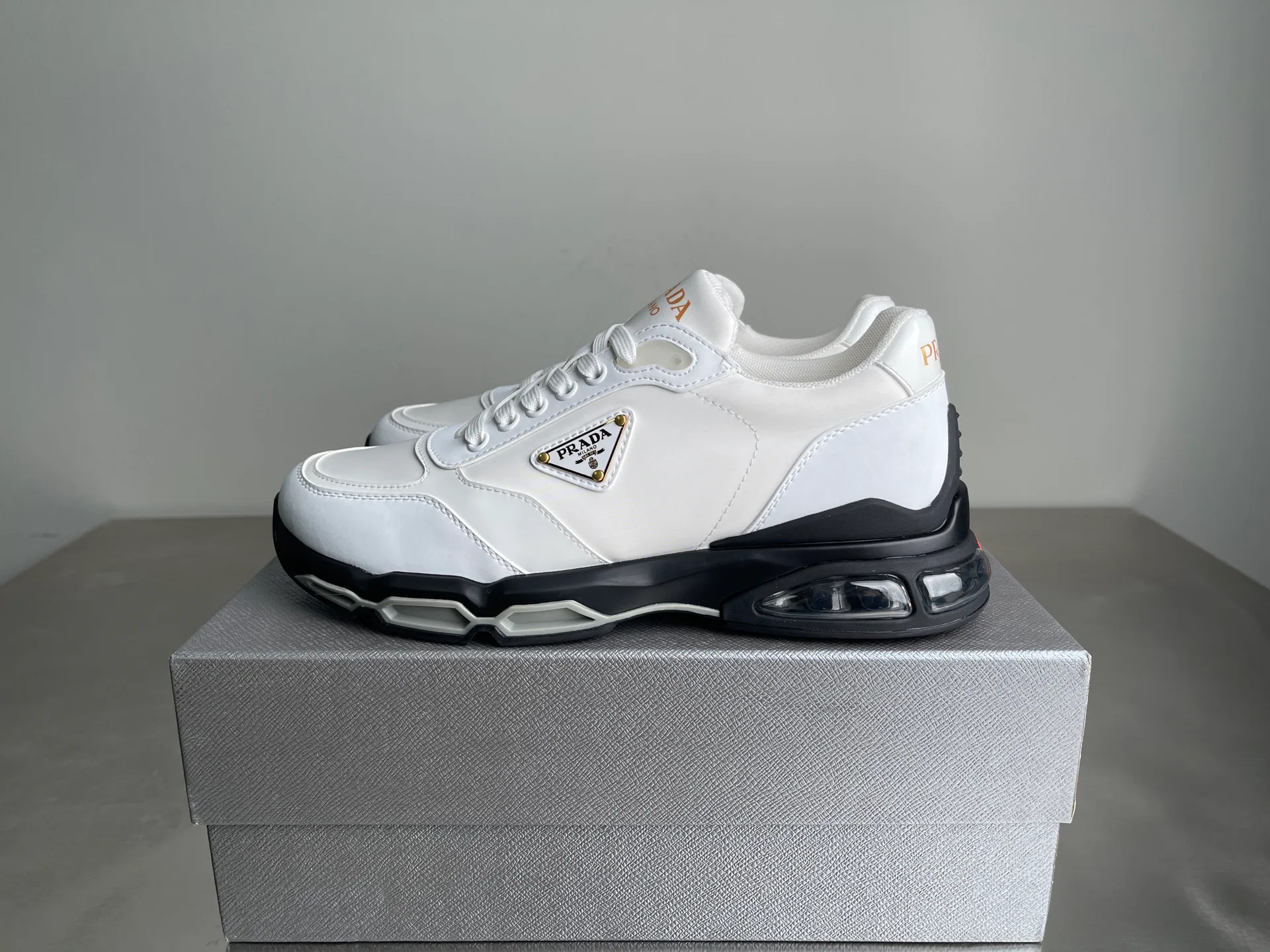 Кроссовки Мужские Prada 836221