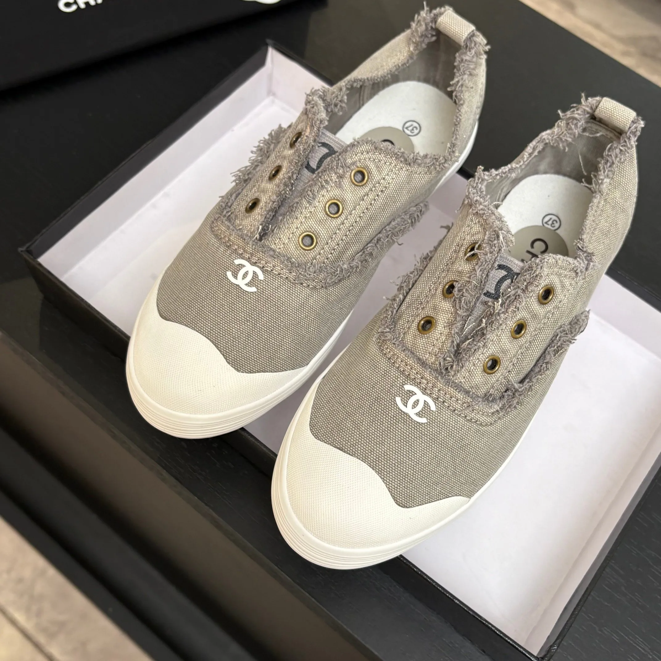 Кроссовки Женские Chanel 18062814