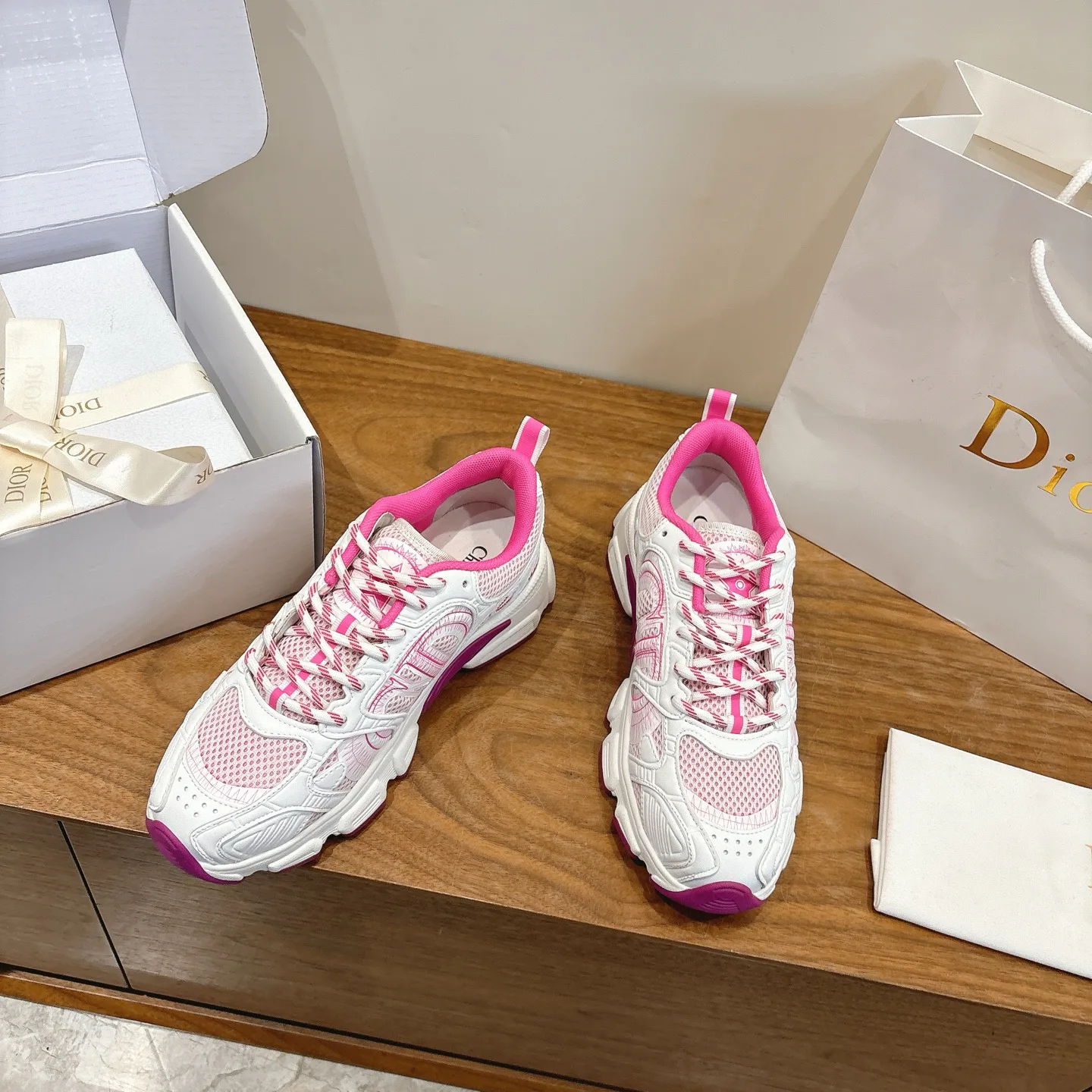 Кроссовки Женские Christian Dior 11647860