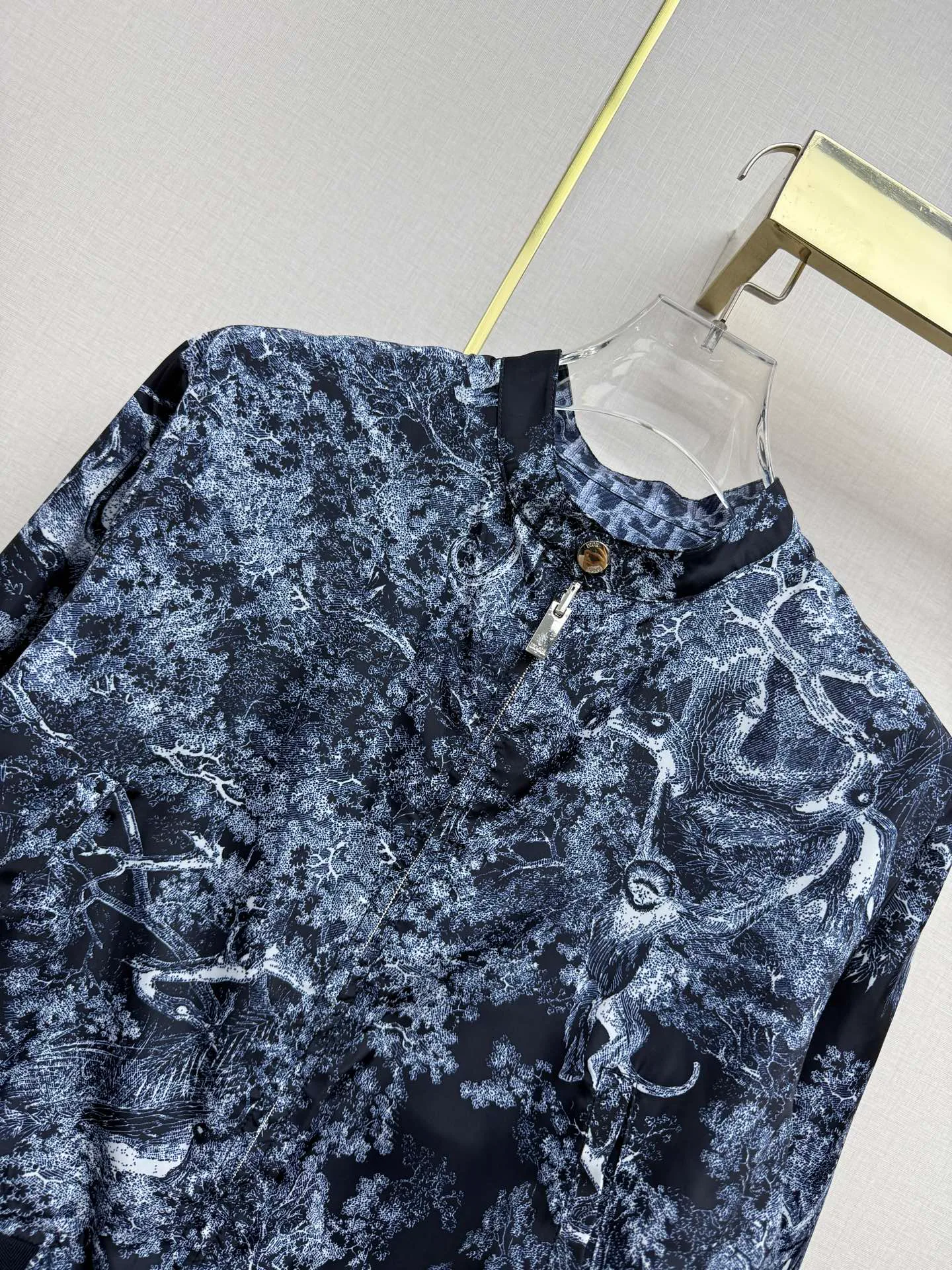 Куртки И Пуховики Женские Christian Dior 18298496