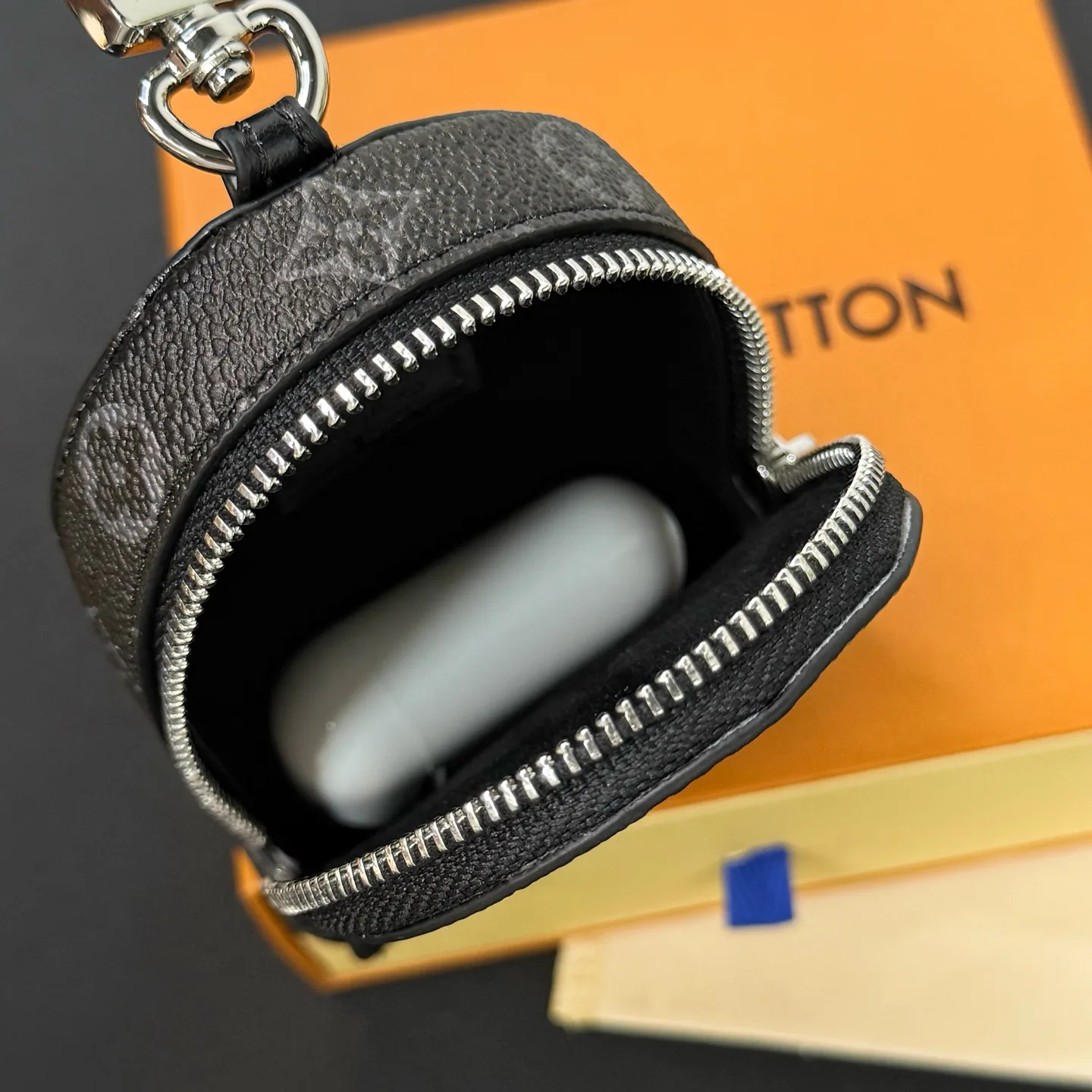 Клатчи Женские Louis Vuitton 13271461