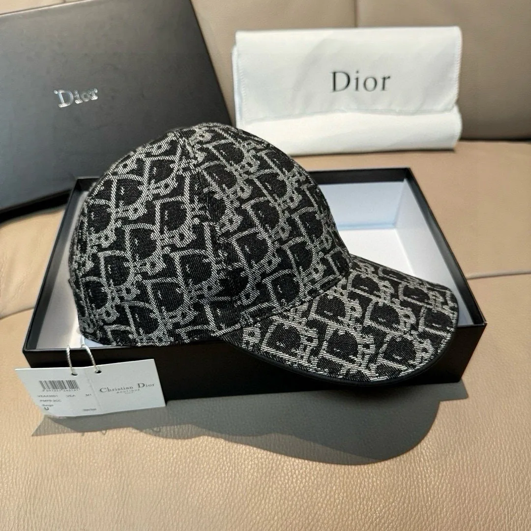 Головные Уборы Christian Dior 18105248