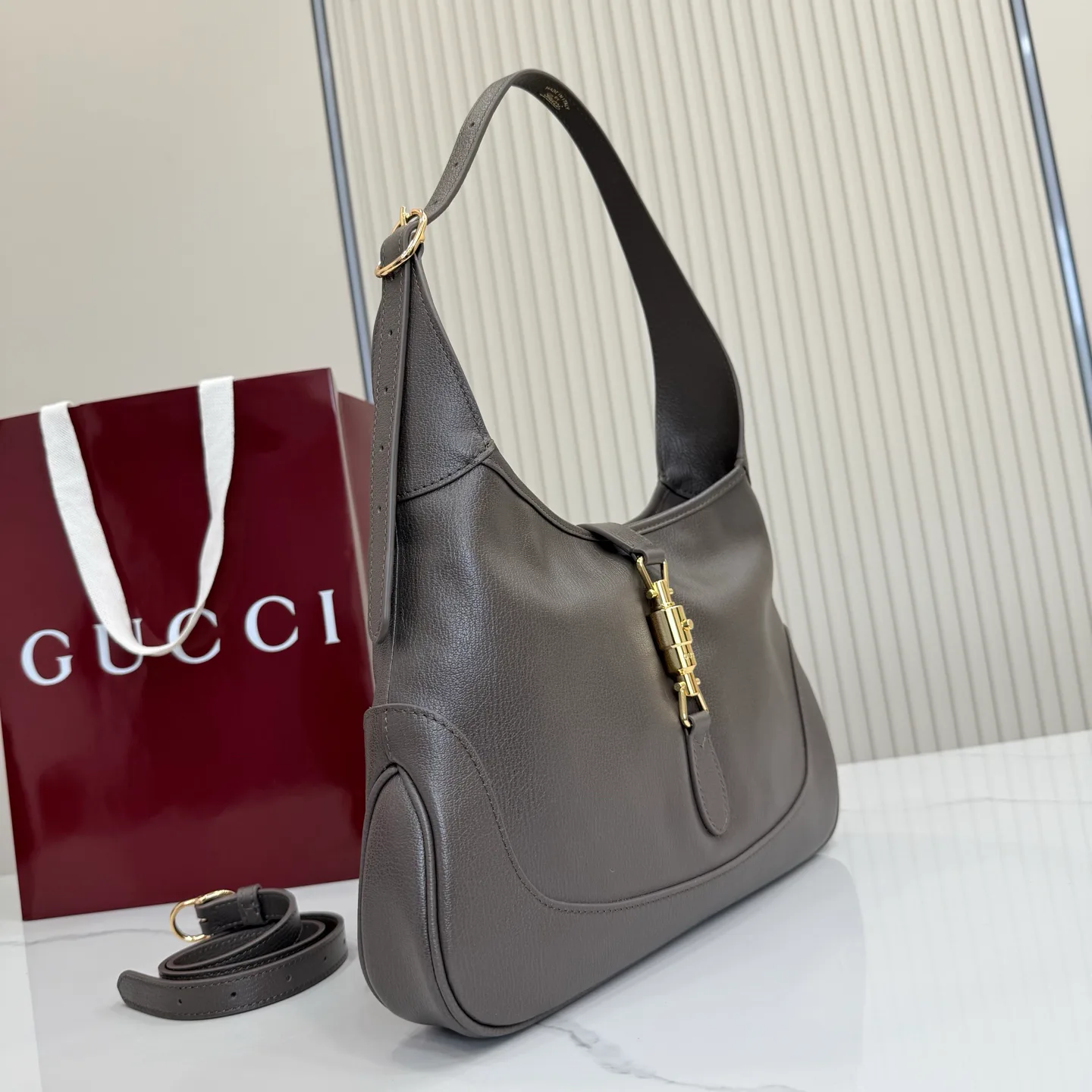 Классические Сумки Женские Gucci 17574145