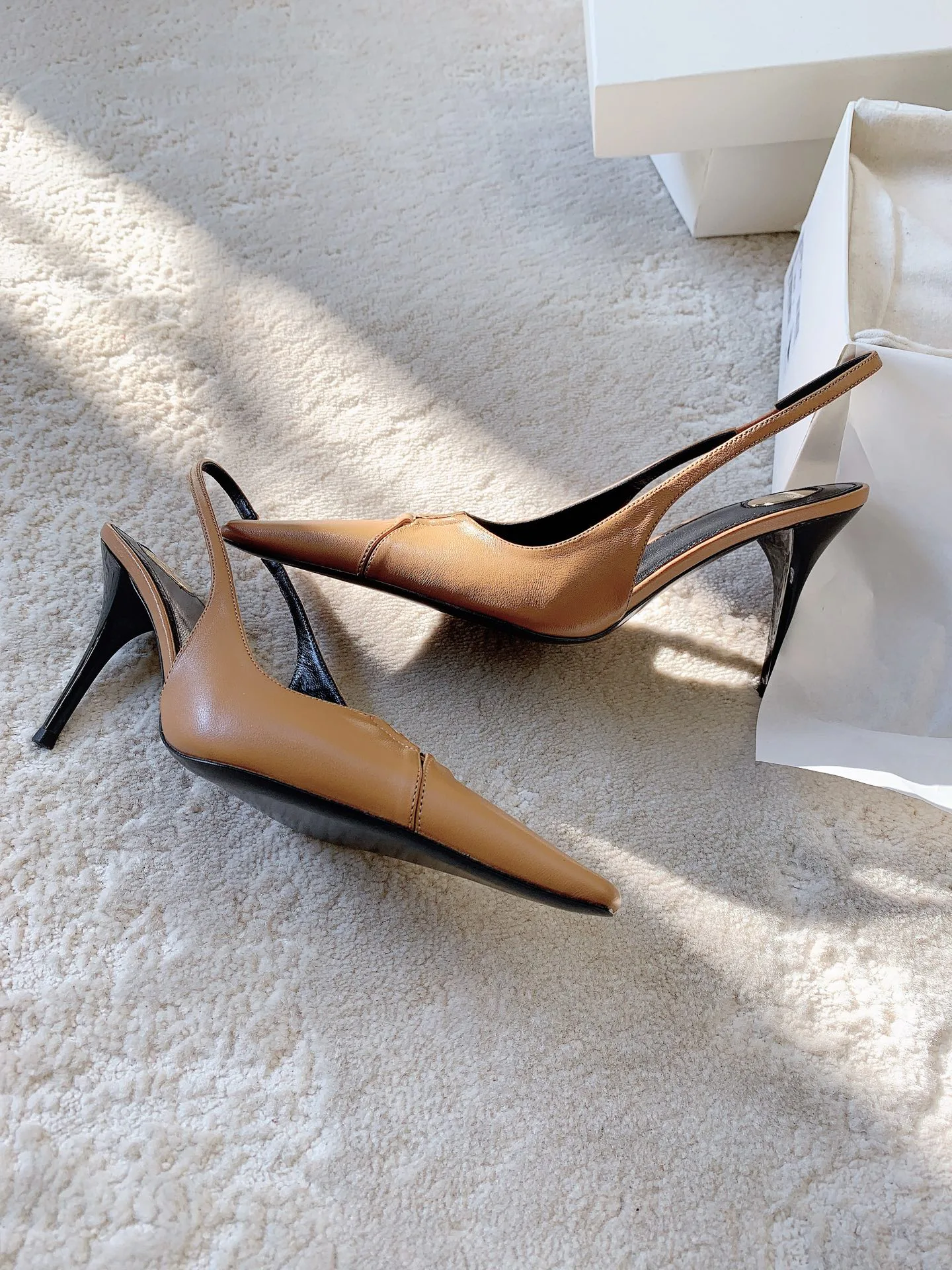 Босоножки Женские Saint Laurent 11923834