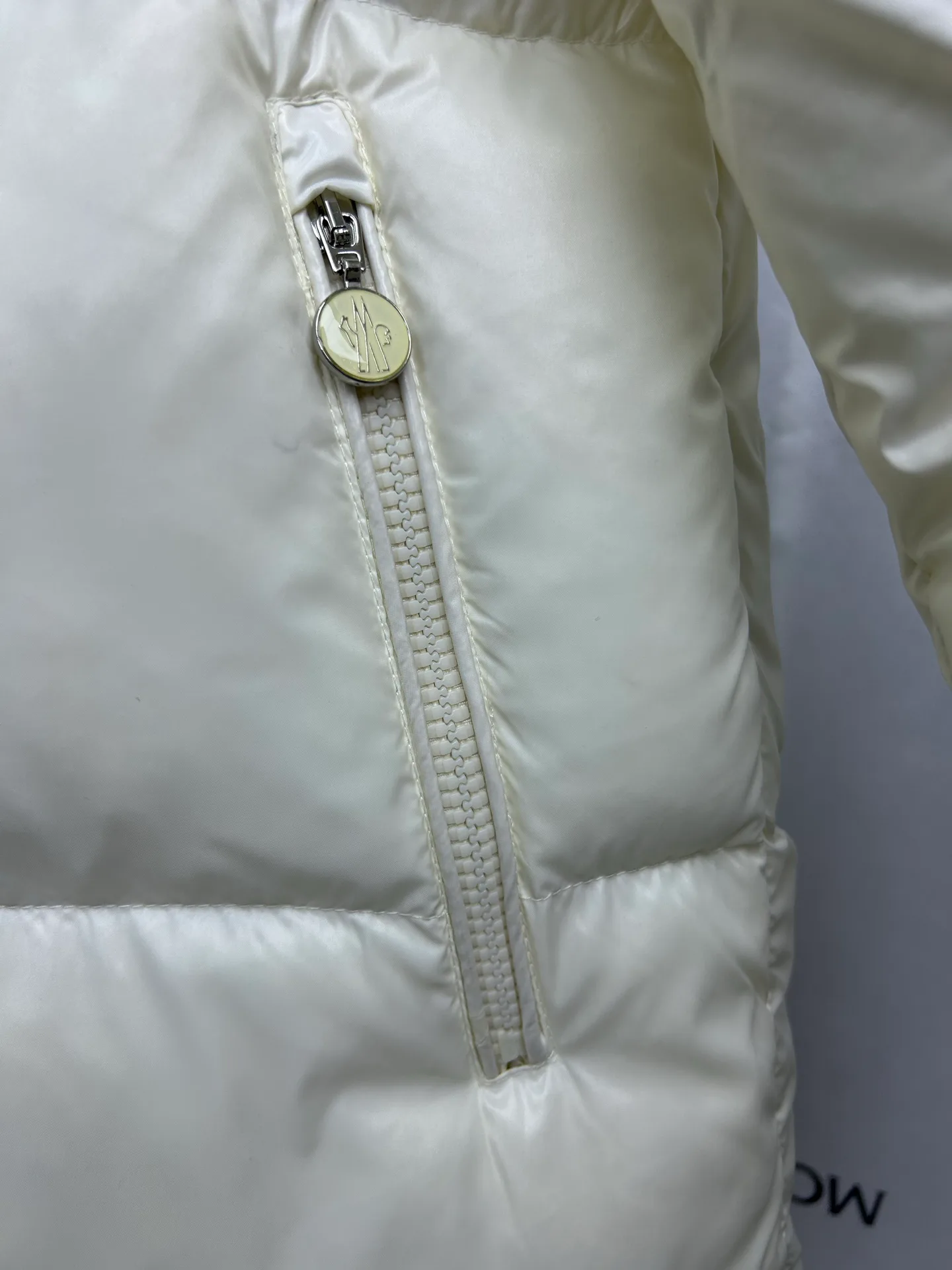 Куртки И Пуховики Женские Moncler 17964477