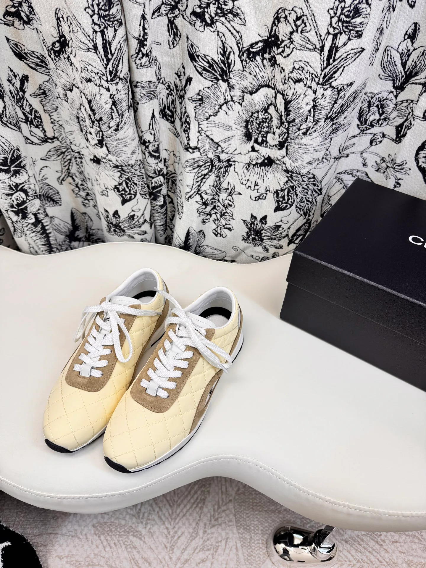 Кроссовки Женские Chanel 392328