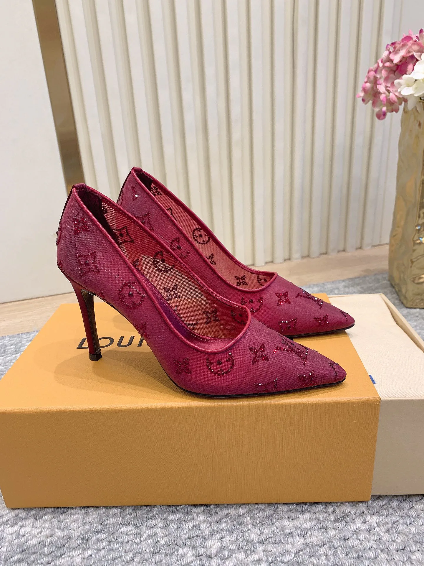 Туфли Женские Louis Vuitton 1834386