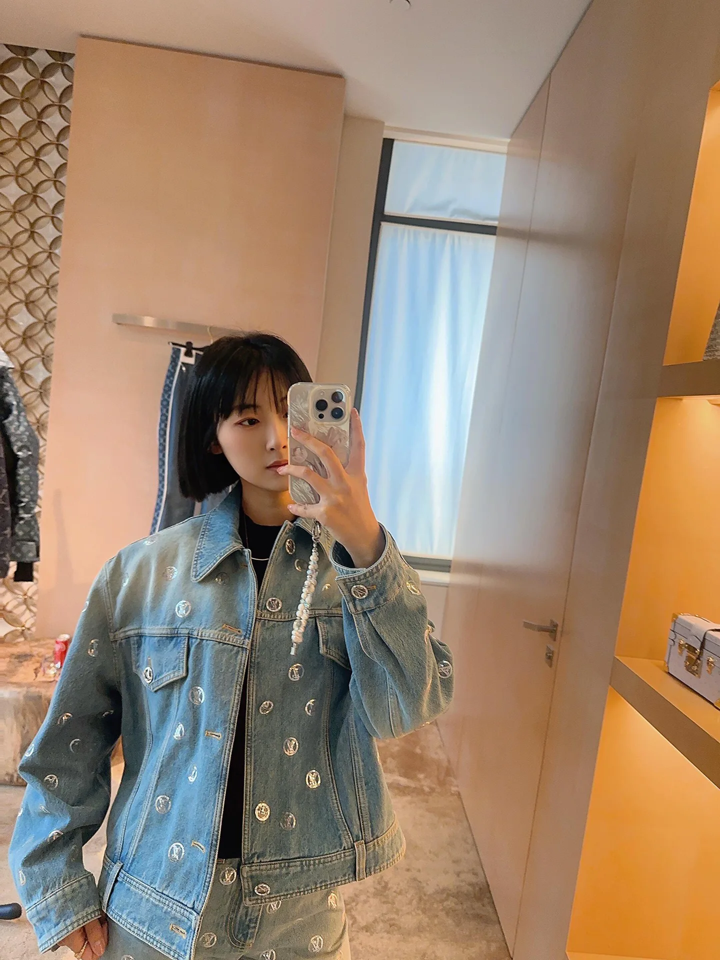 Куртки И Пуховики Женские Louis Vuitton 785790