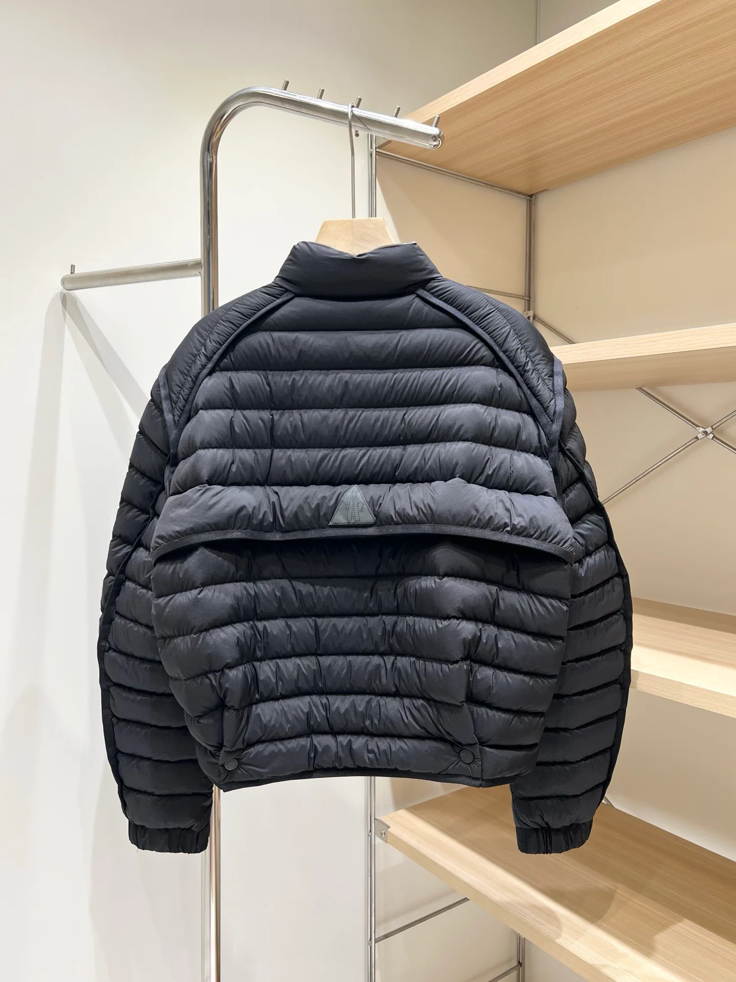 Куртки И Пуховики Женские Moncler 19653666
