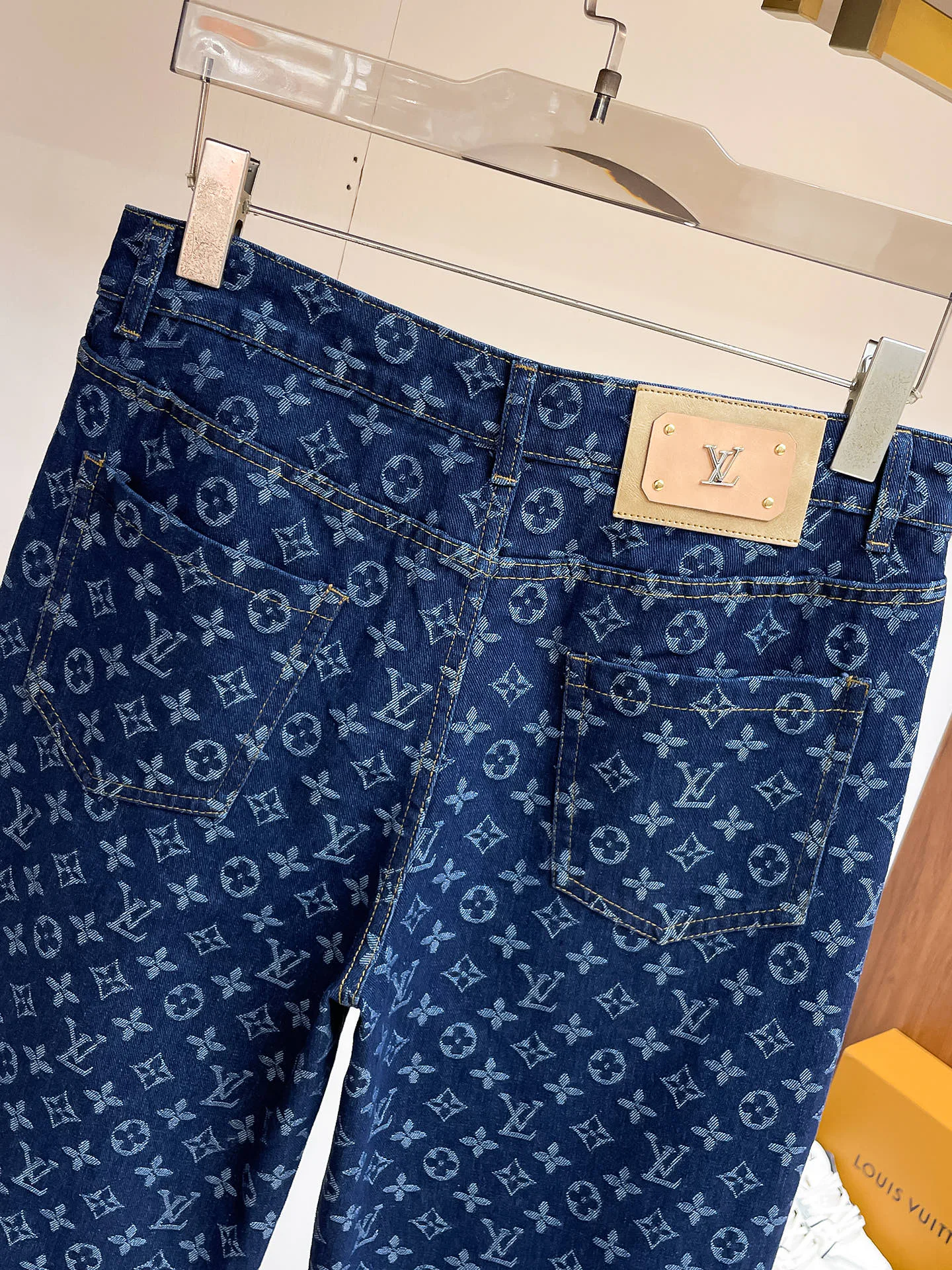 Джинсы Мужские Louis Vuitton 18345639