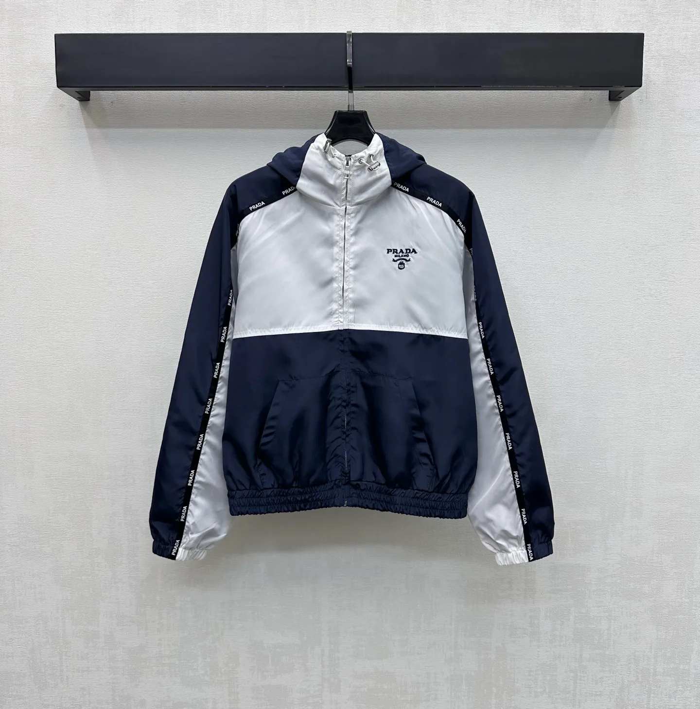 Костюмы Женские Prada 11397939