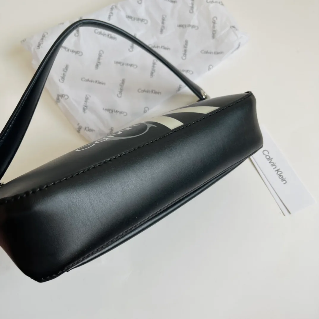 Сумки На Ремне Женские Calvin Klein 347314