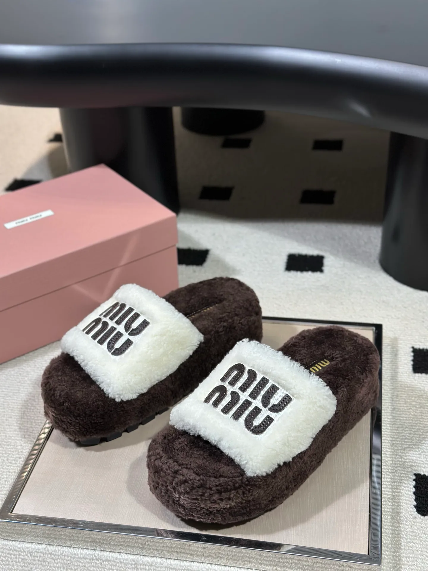 Тапочки Женские Miu Miu 18638349