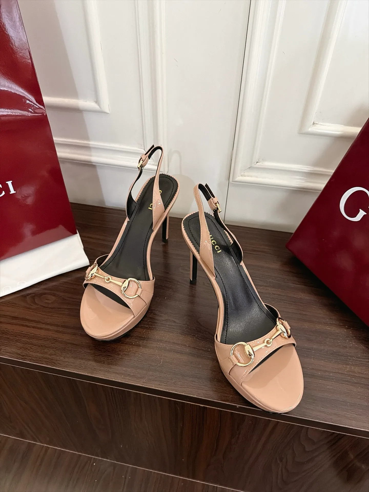 Босоножки Женские Gucci 19519868