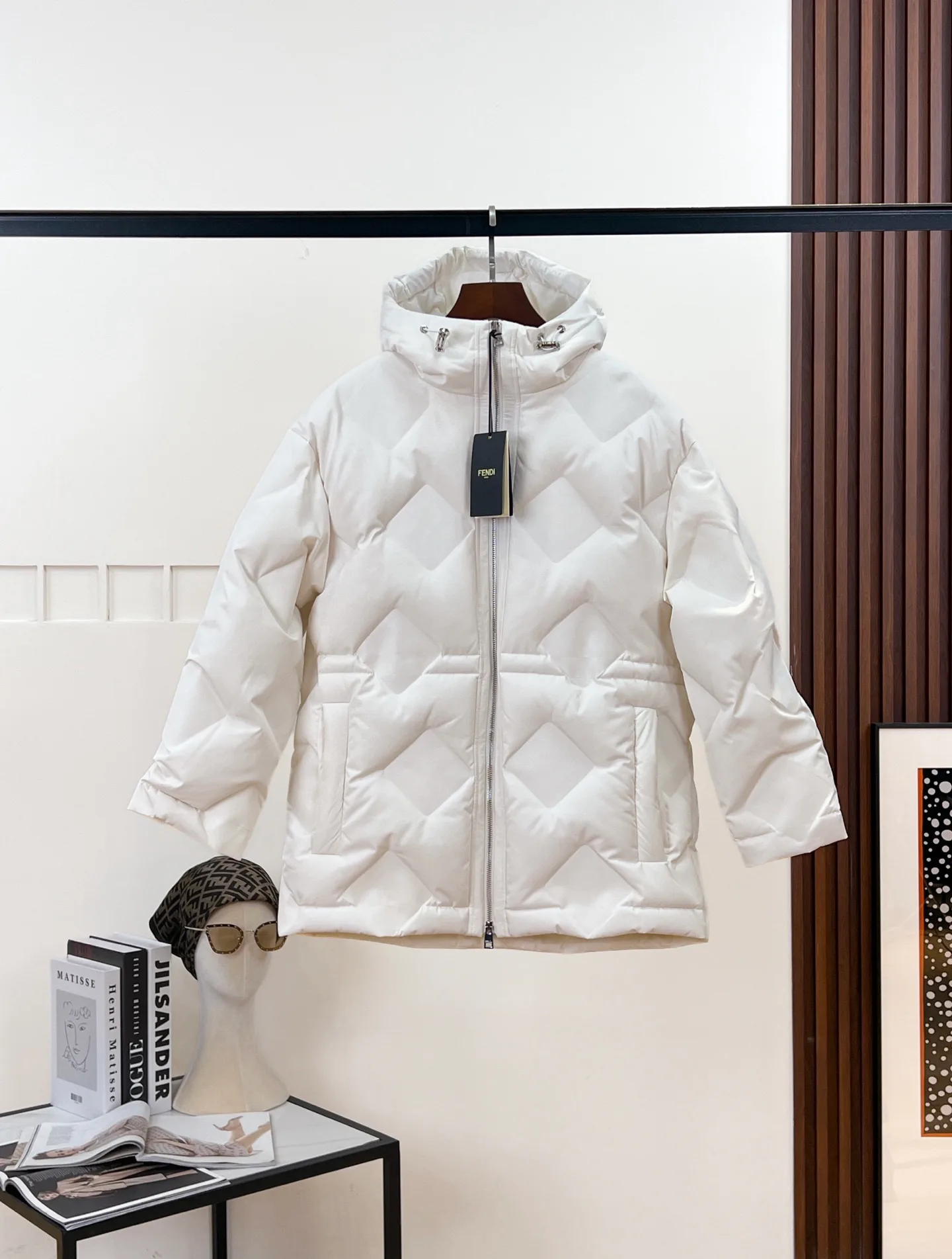Куртки И Пуховики Женские Fendi 19813509