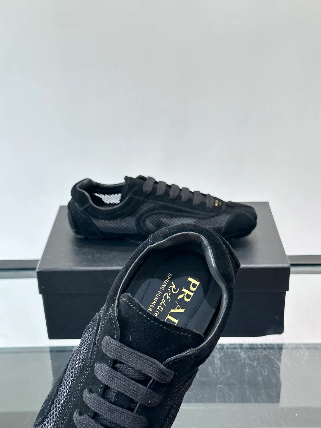 Кроссовки Мужские Prada 13445381