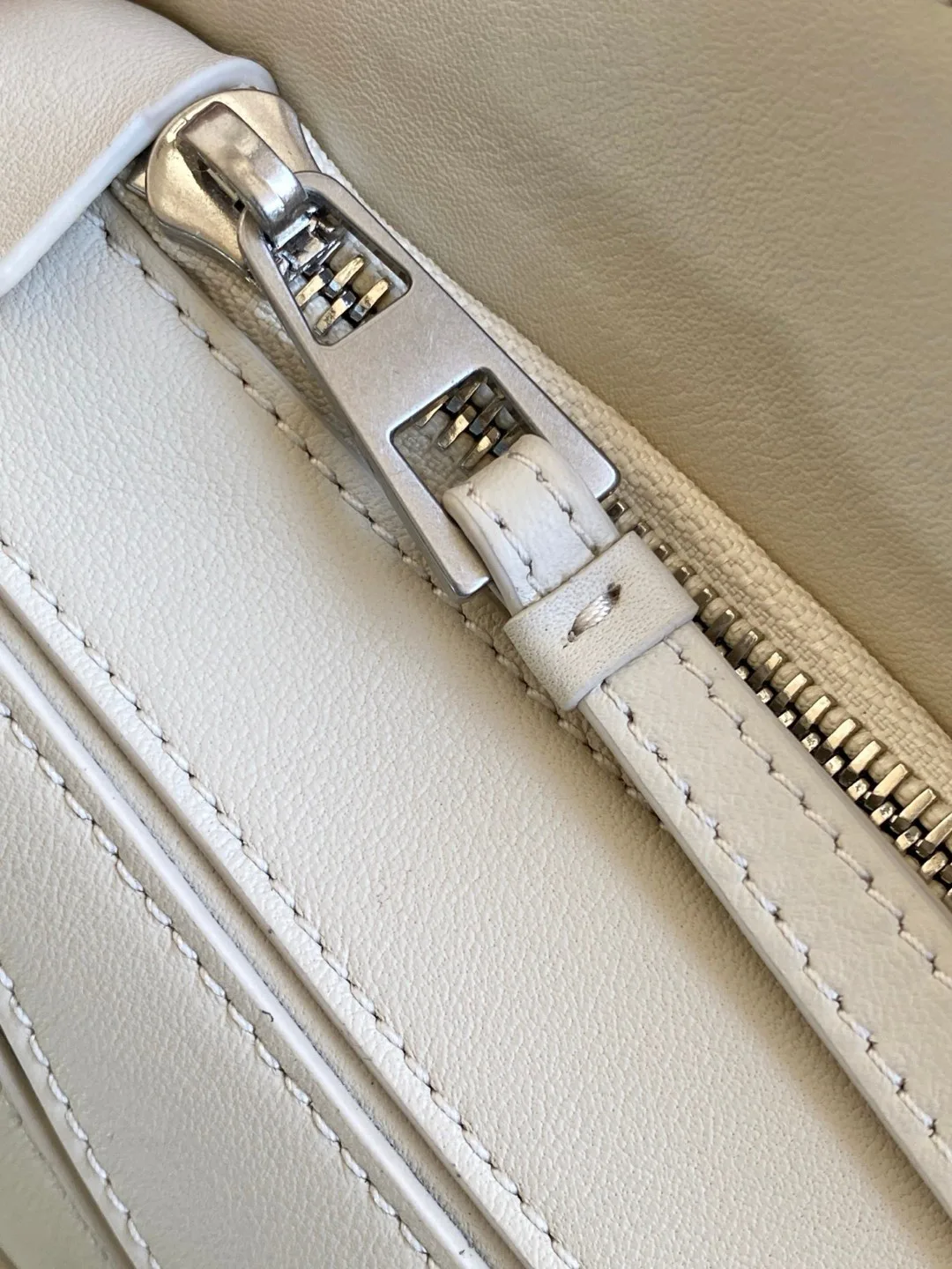 Классические Сумки Женские Loewe 12885178
