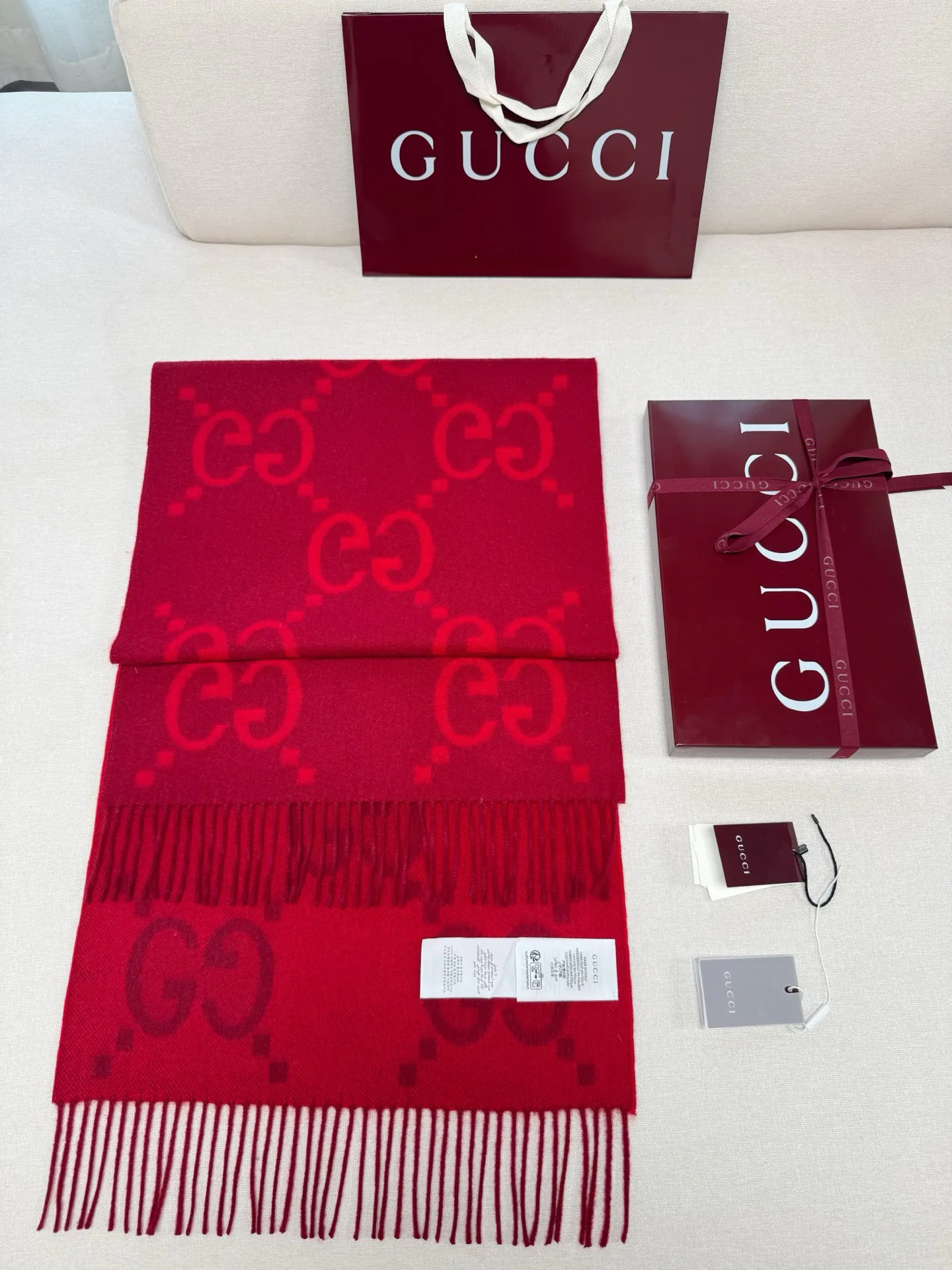 Шарфы Gucci 17882816