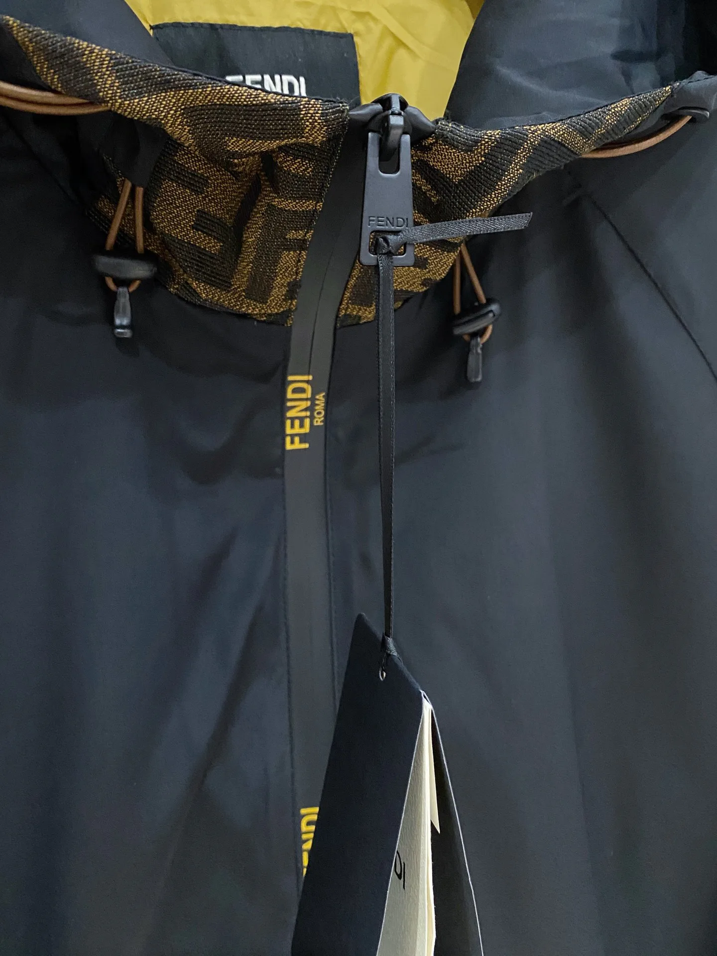 Куртки И Пуховики Мужские Fendi 11664816