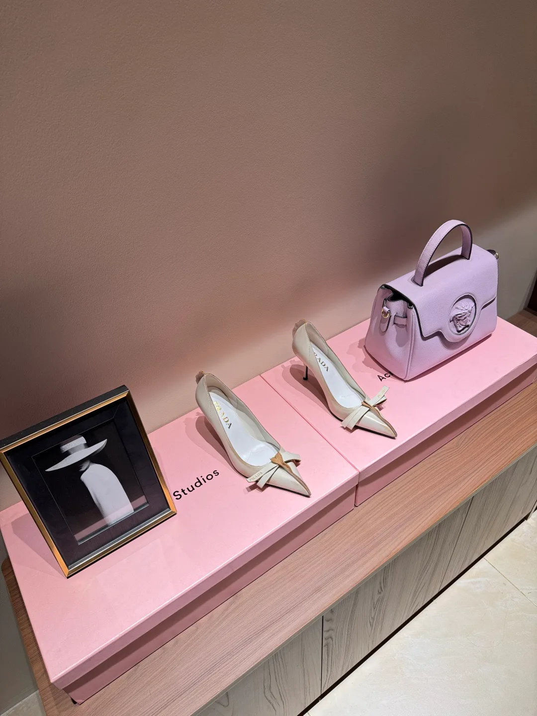 Туфли Женские Prada 11411059