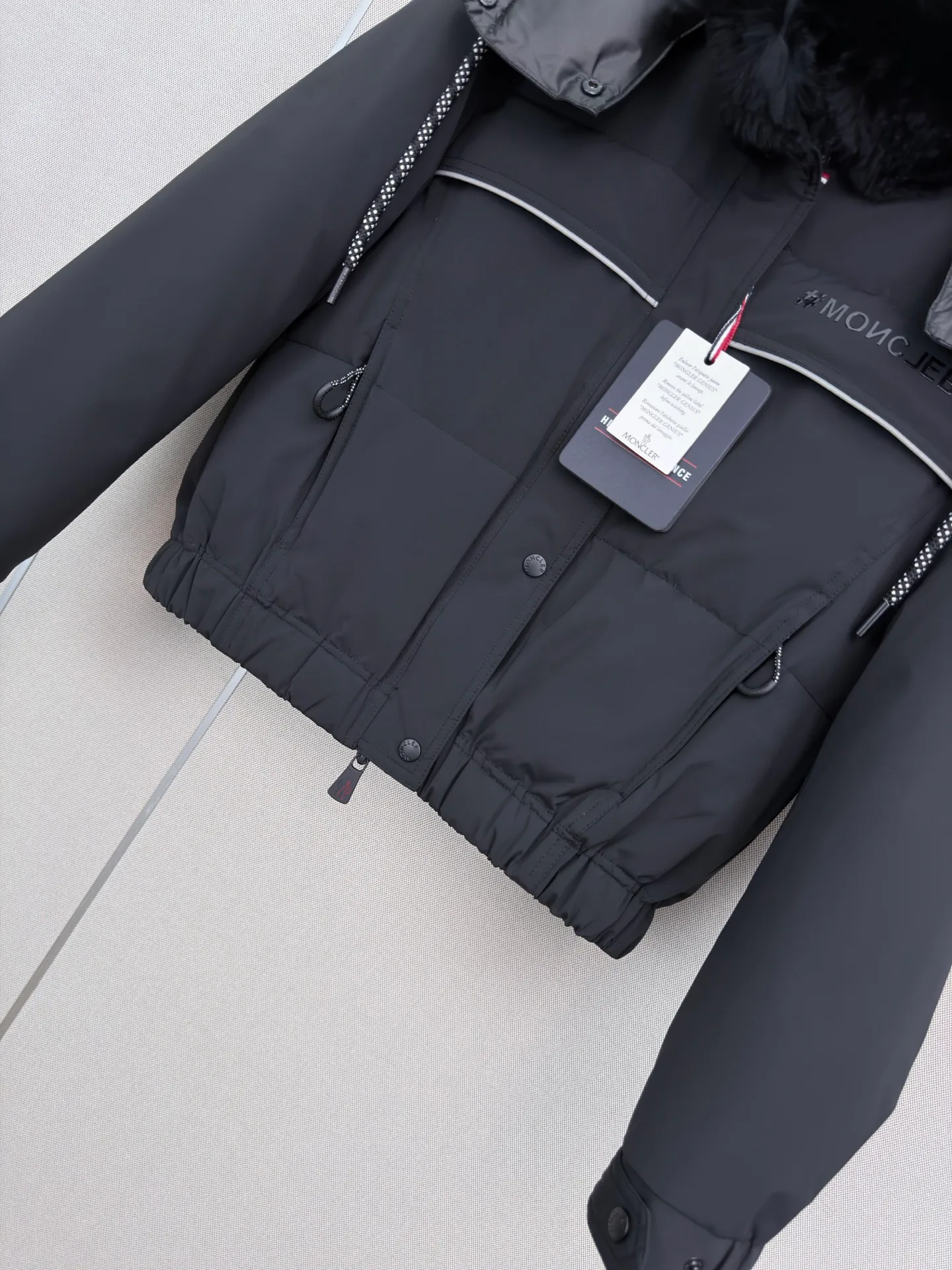 Куртки И Пуховики Женские Moncler 19589659