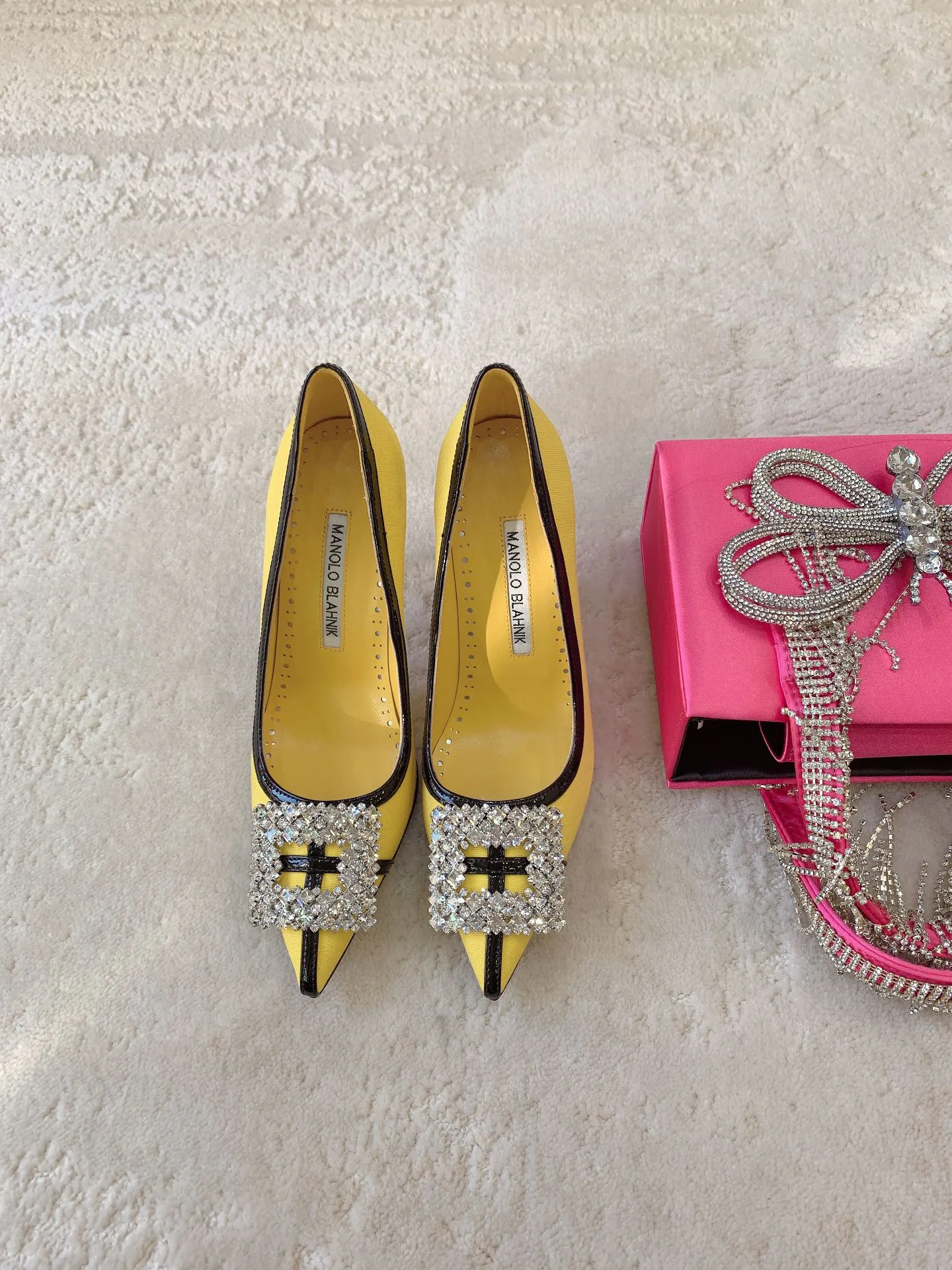 Туфли Женские Manolo Blahnik 18698271