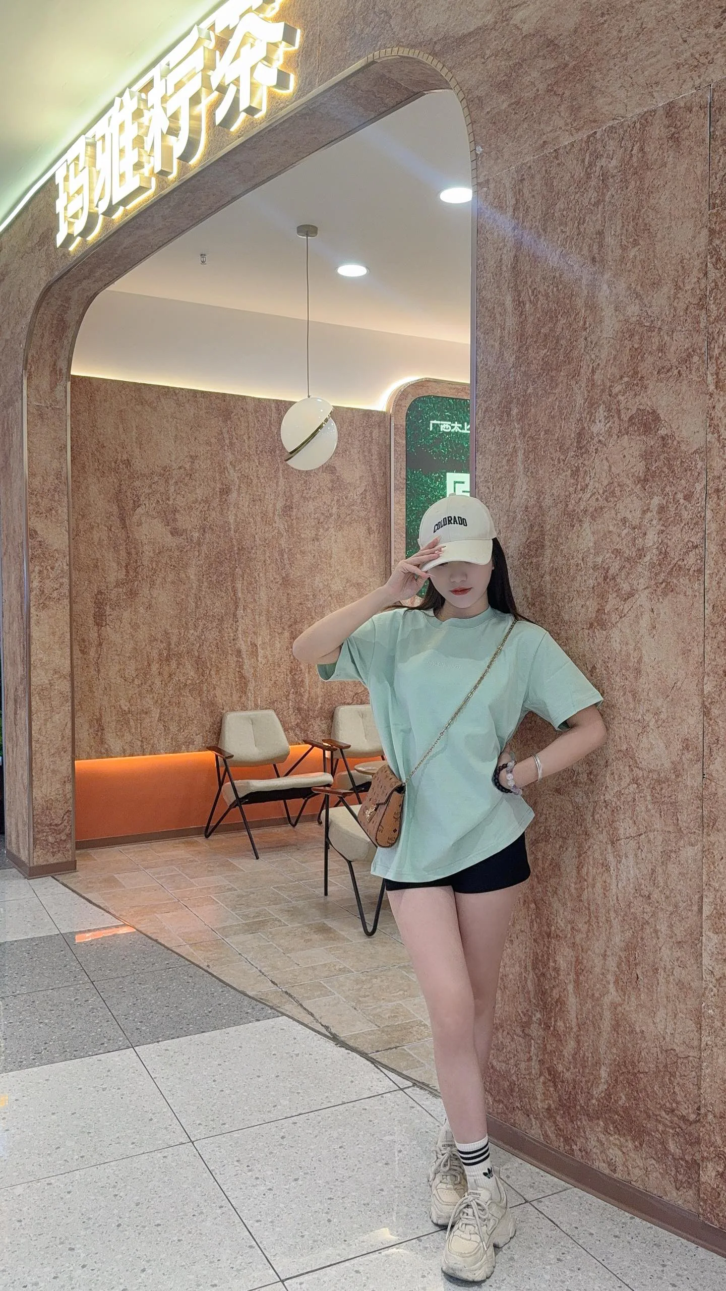 Футболки Женские Balenciaga 1859984