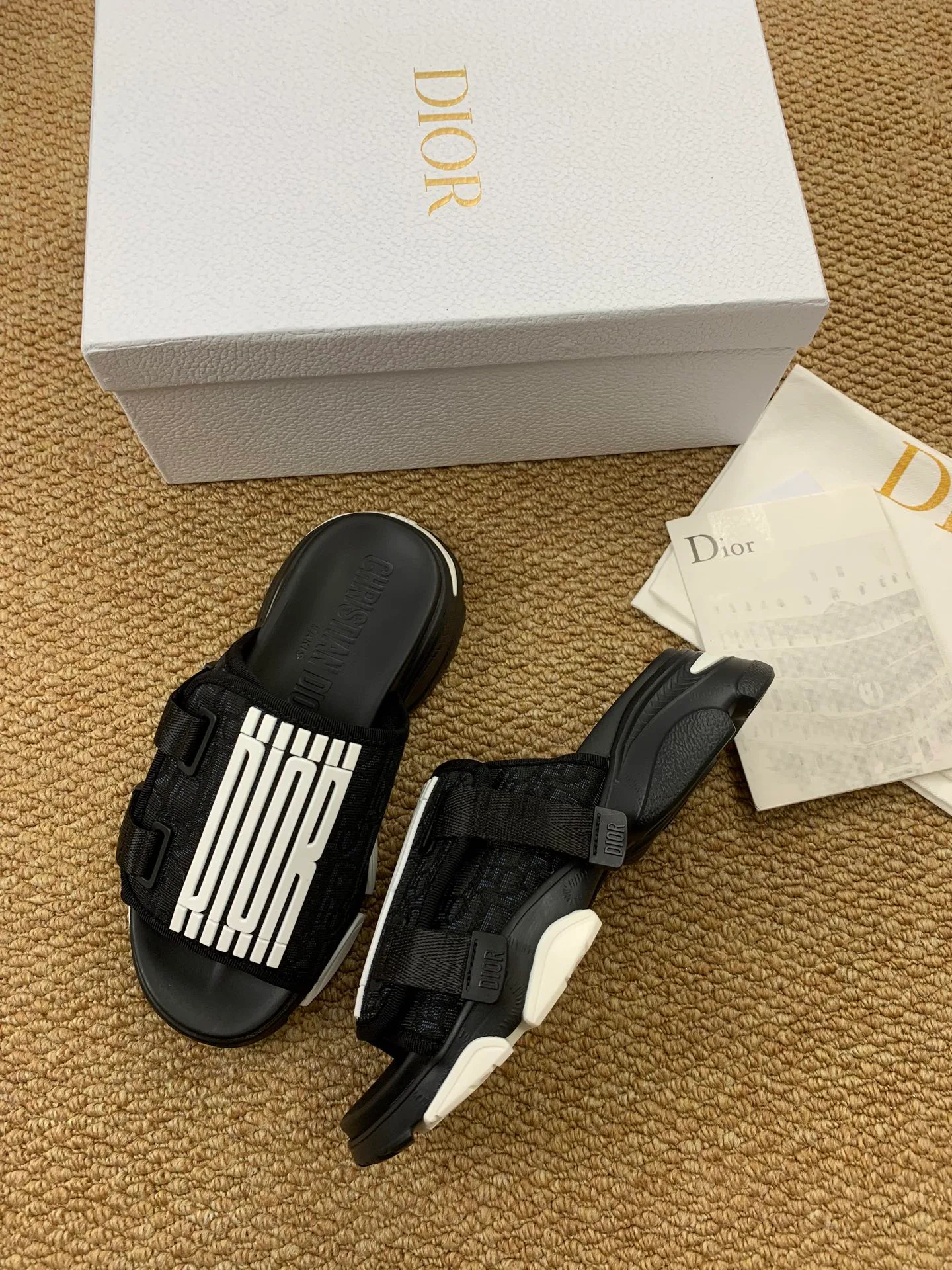 Шлепанцы Женские Christian Dior 17545238