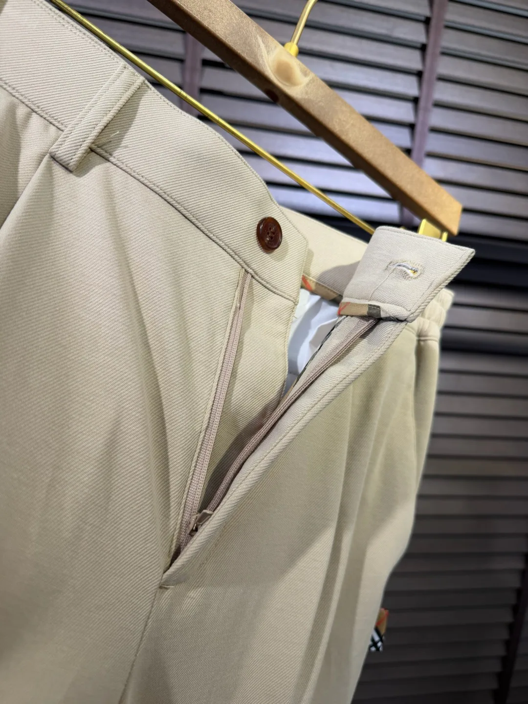 Брюки Женские Burberry 11076830