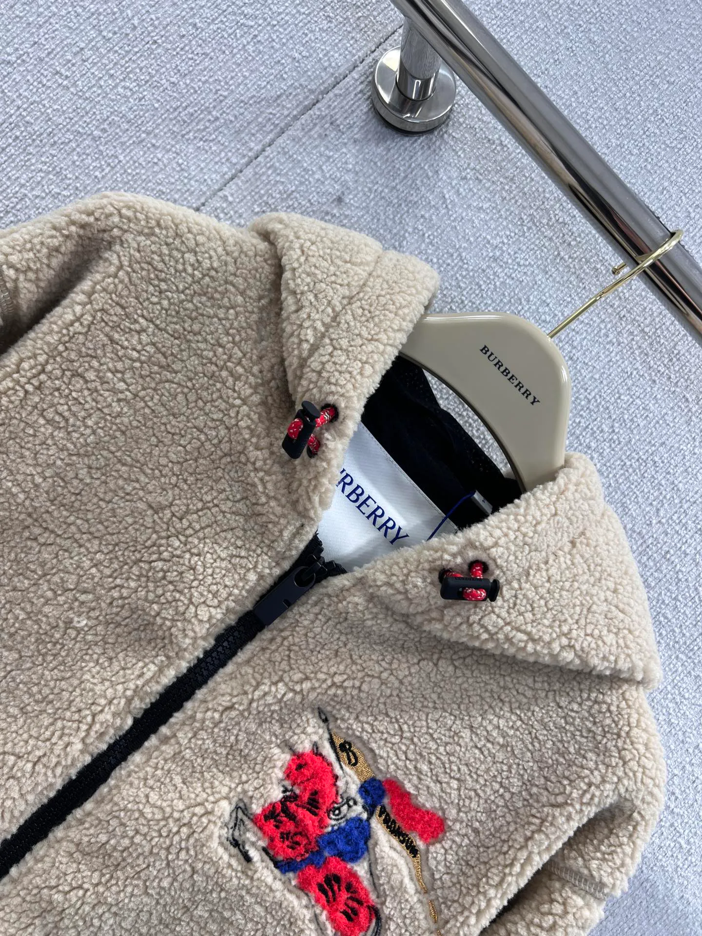 Куртки И Пуховики Женские Burberry 1074914