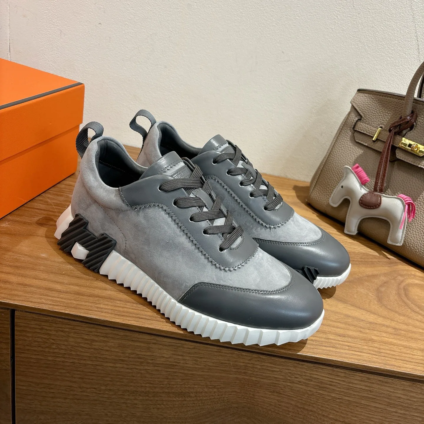 Кроссовки Женские Hermes 9915085