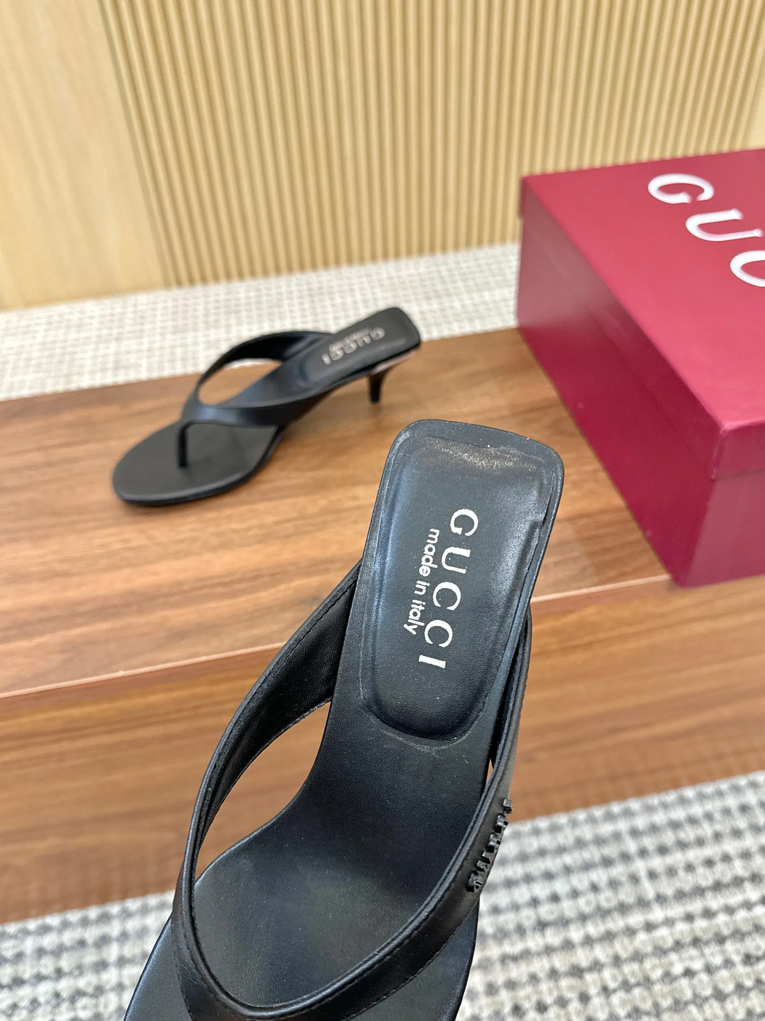 Босоножки Женские Gucci 13480539