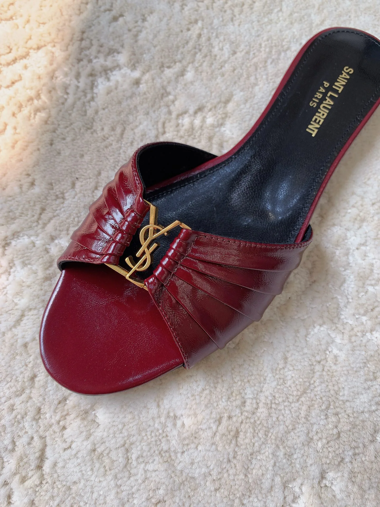 Шлепанцы Женские Saint Laurent 13565777