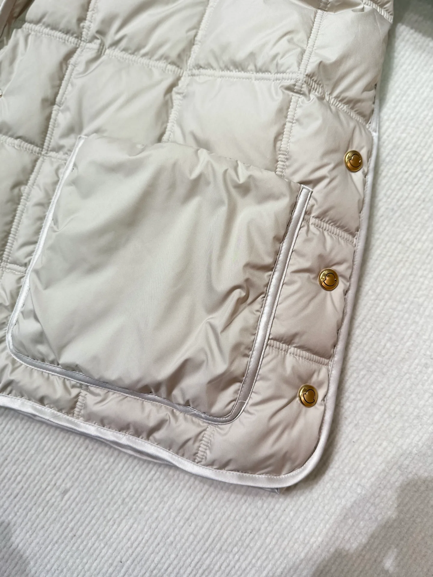 Куртки И Пуховики Женские Moncler 19167911