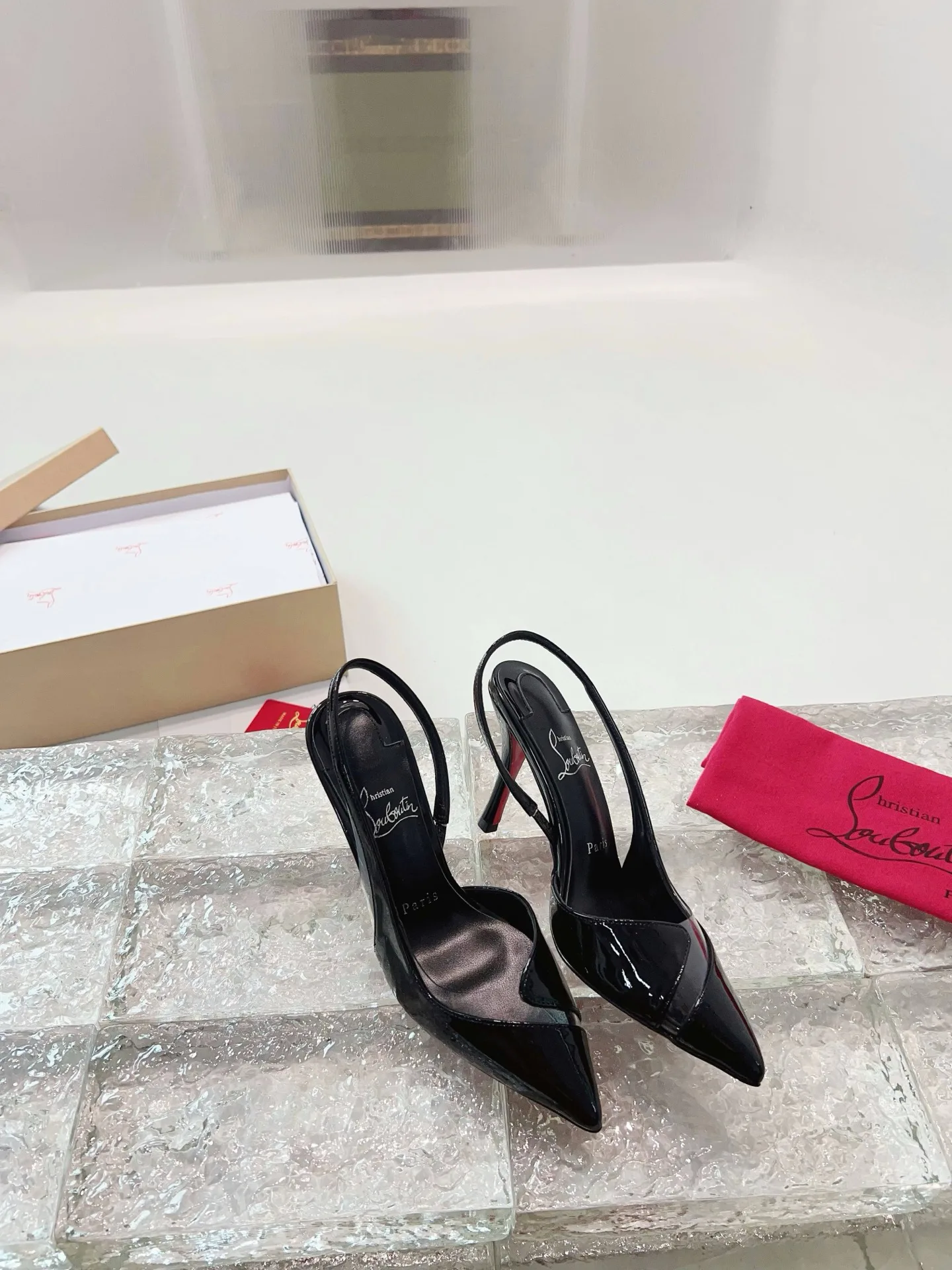 Туфли Женские Christian Louboutin 29874