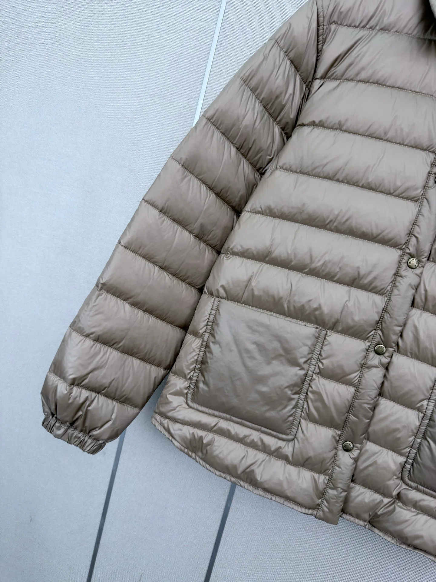 Куртки И Пуховики Женские Moncler 18108514